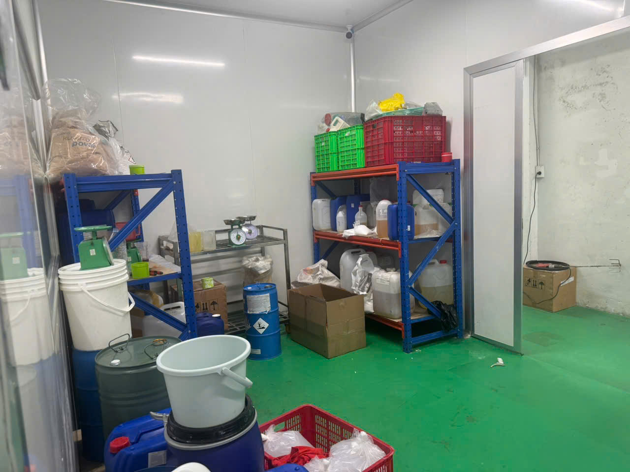Phỏng vấn độc quyền: Công an TPHCM quyết “đánh tận gốc” các đường dây hàng giả, thực phẩm bẩn - Ảnh 15.