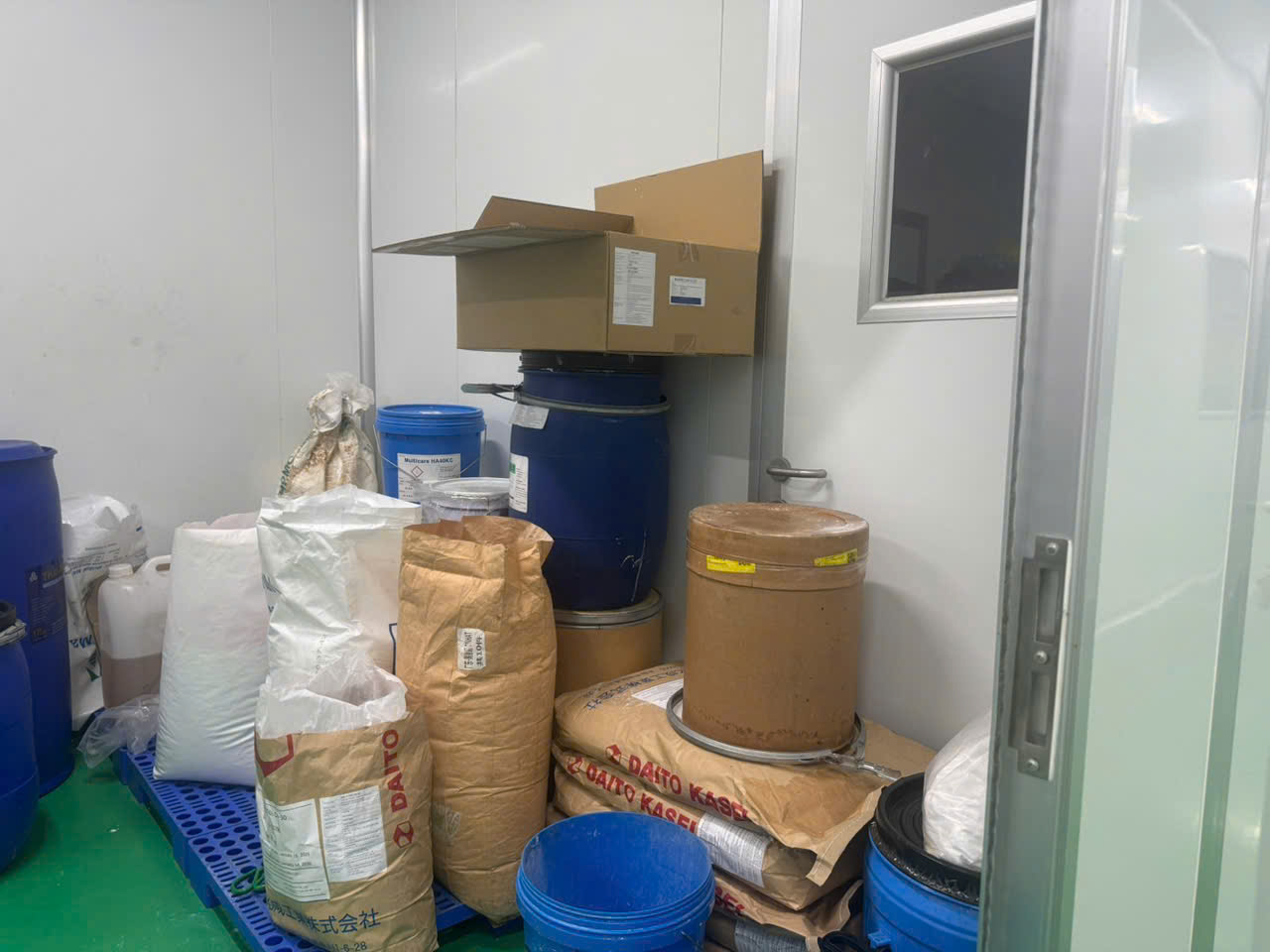 Phỏng vấn độc quyền: Công an TPHCM quyết “đánh tận gốc” các đường dây hàng giả, thực phẩm bẩn - Ảnh 16.