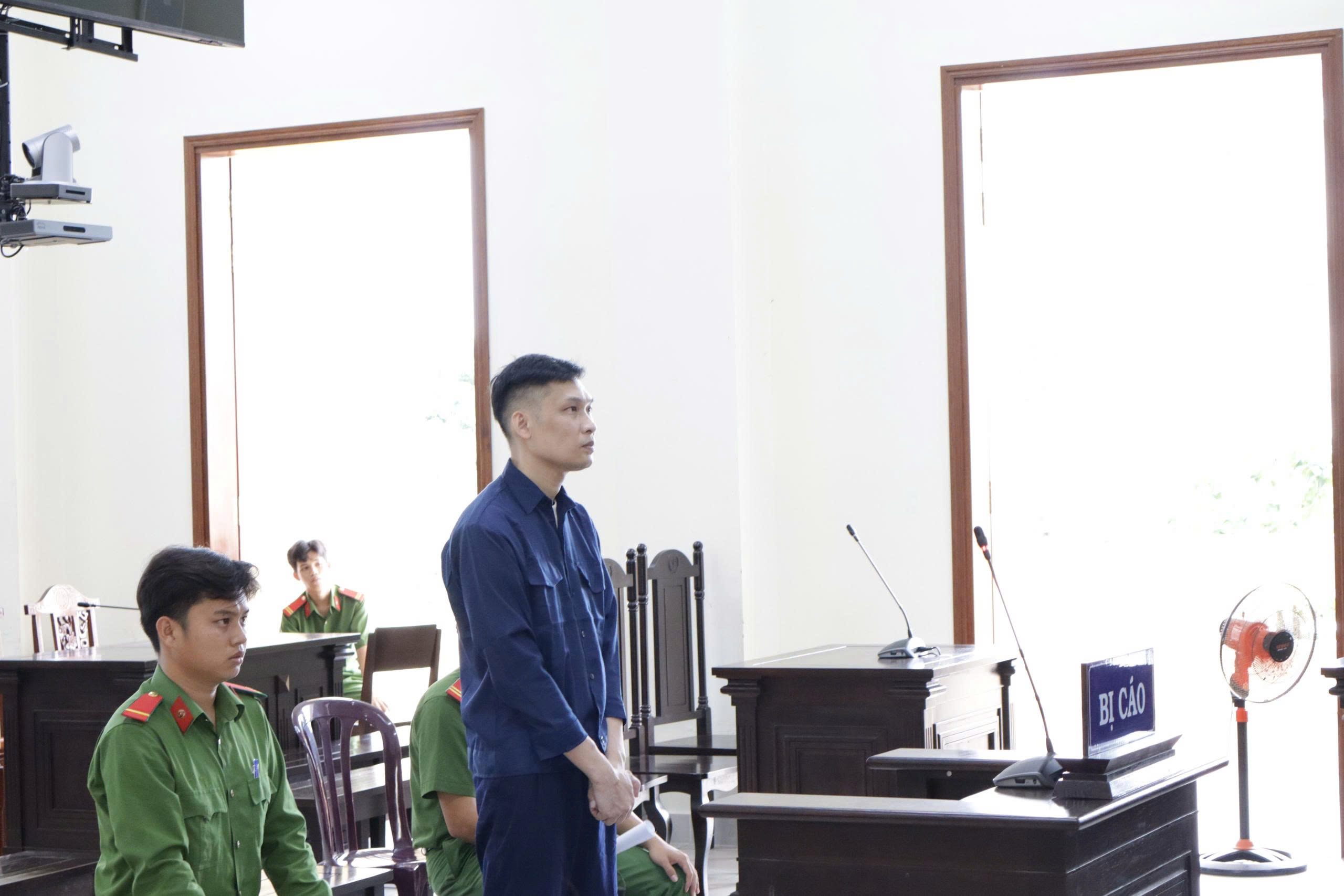 Vụ Lừa đảo siêu xe ở Cần Thơ: Nữ đại gia tố cáo giám đốc Công ty - Ảnh 1. Vụ Lừa đảo siêu xe ở Cần Thơ: Nữ đại gia tố cáo giám đốc Công ty - Ảnh 1.
