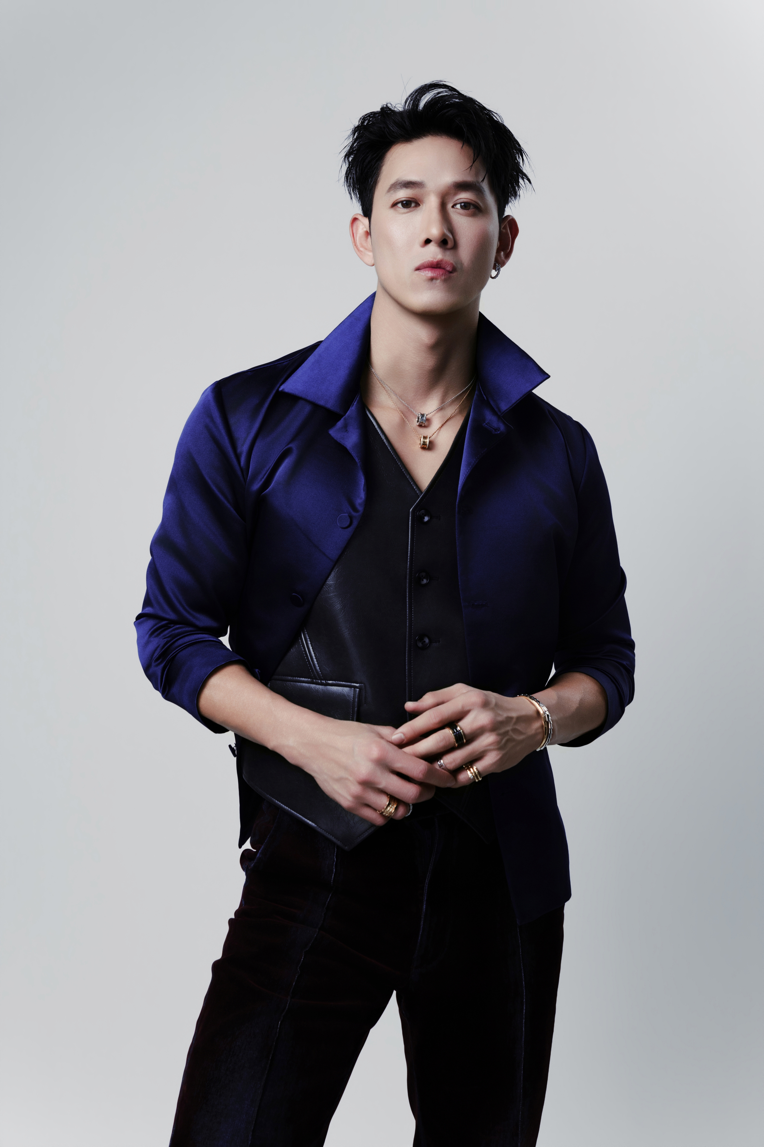 Song Luân nhập cuộc 