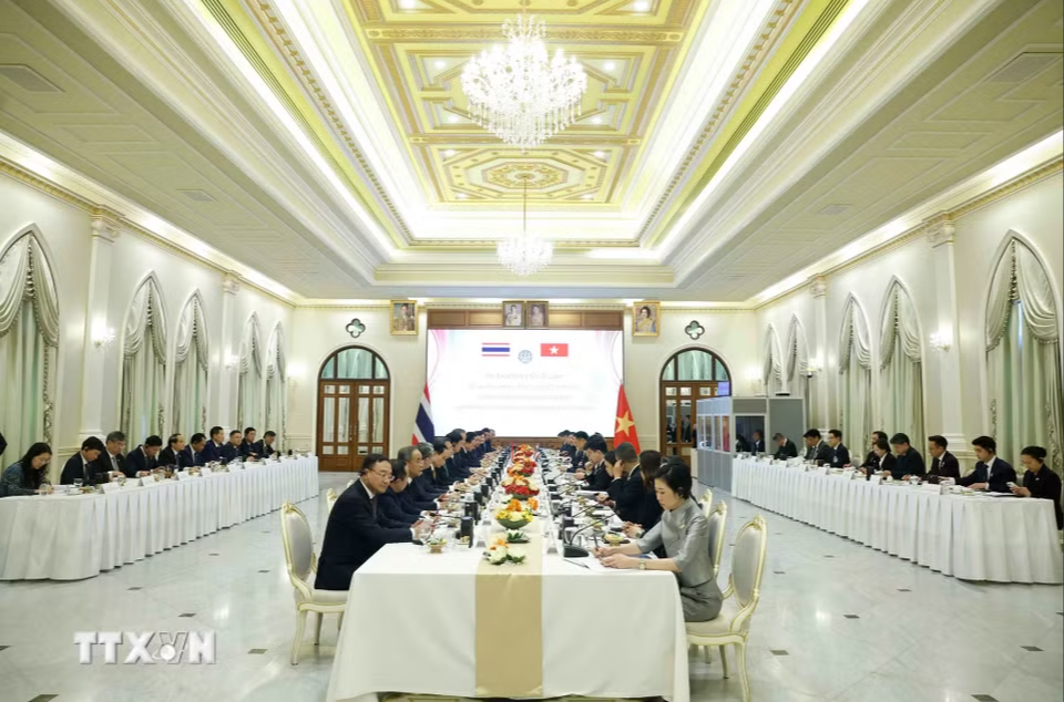 Tổng B&iacute; thư, Chủ tịch nước T&ocirc; L&acirc;m hội đ&agrave;m với Thủ tướng Th&aacute;i Lan - Ảnh 4.
