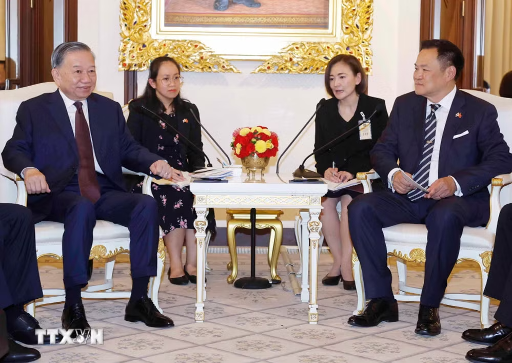 Tổng B&iacute; thư, Chủ tịch nước T&ocirc; L&acirc;m hội đ&agrave;m với Thủ tướng Th&aacute;i Lan - Ảnh 2.