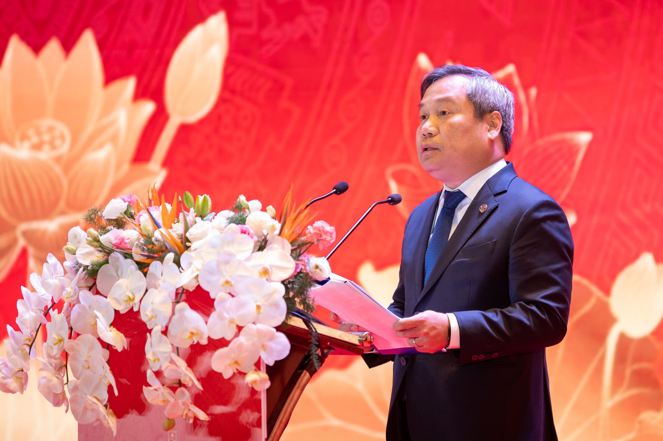 Phát huy vai trò của HĐND trong xây dựng cơ chế đột phá, thúc đẩy tăng trưởng kinh tế hai con số - Ảnh 9.