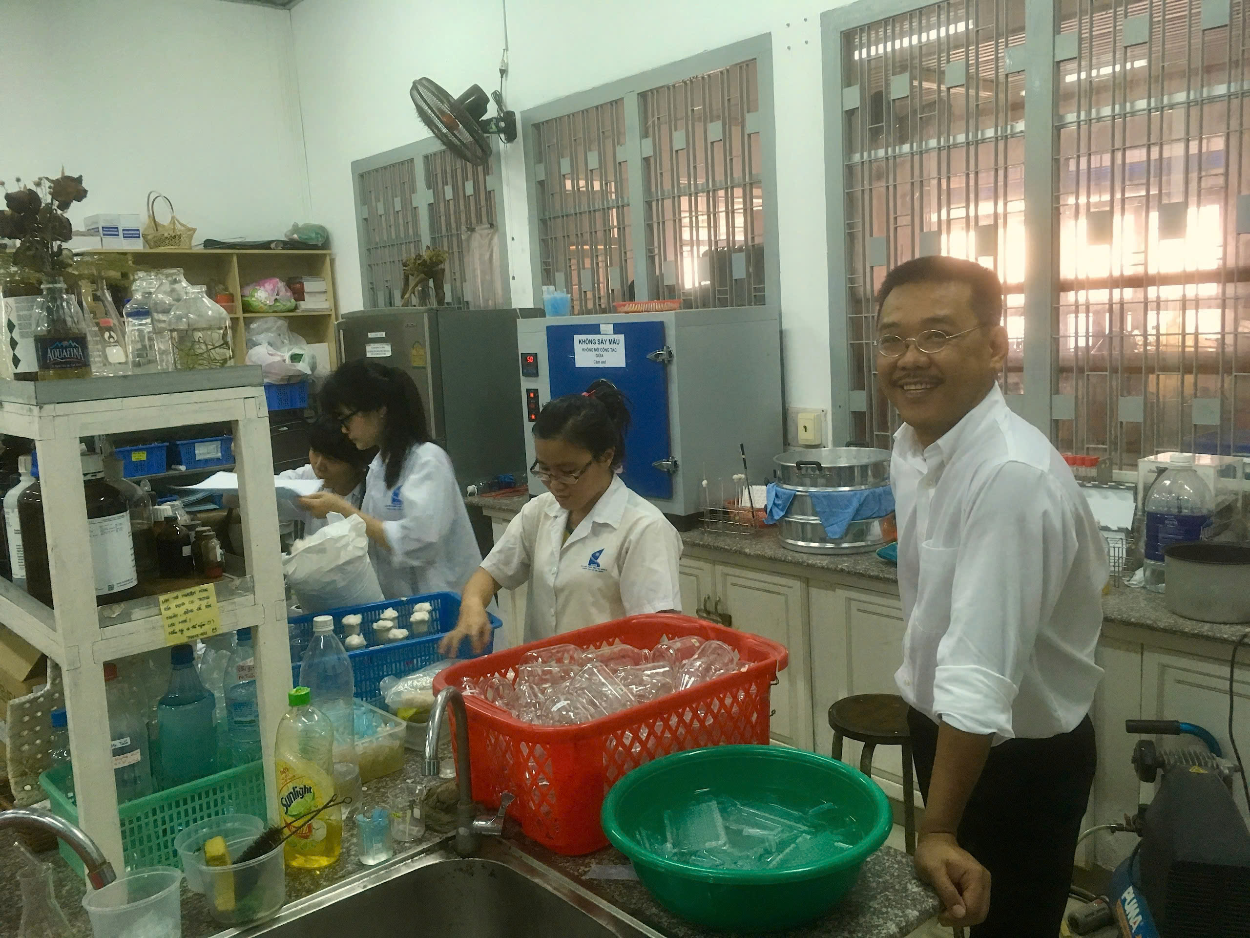 Nhà khoa học từ Mỹ về làm việc tại ĐHQG-HCM - Ảnh 2.