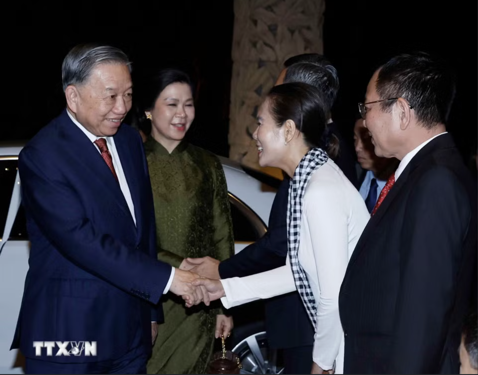 Tổng Bí thư, Chủ tịch nước Tô Lâm và Phu nhân bắt đầu thăm Singapore - Ảnh 5.