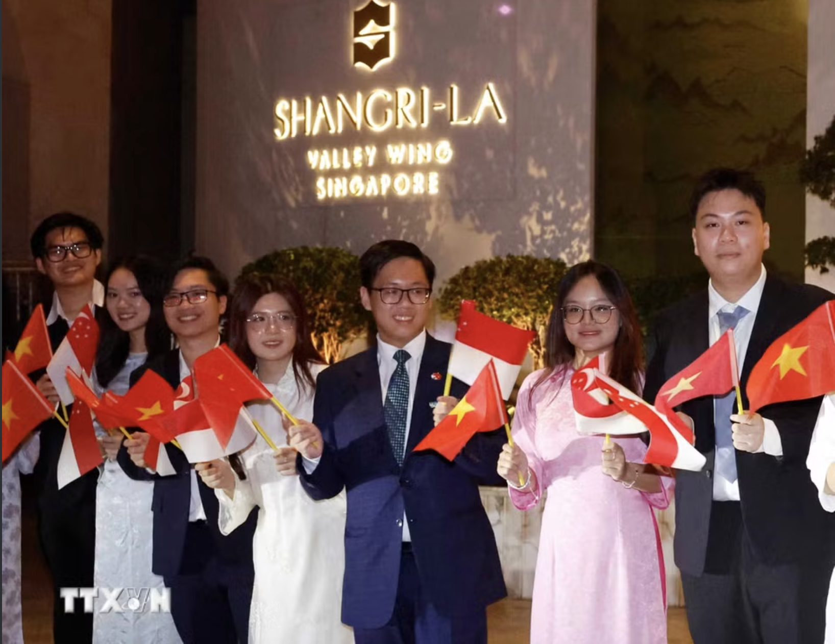 Tổng Bí thư, Chủ tịch nước Tô Lâm và Phu nhân bắt đầu thăm Singapore - Ảnh 7.