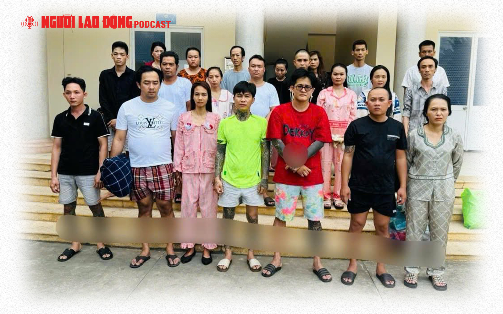 Nhóm đối tượng vận chuyển 23 kg ma túy nổ súng vào lực lượng vây bắt - Ảnh 2.