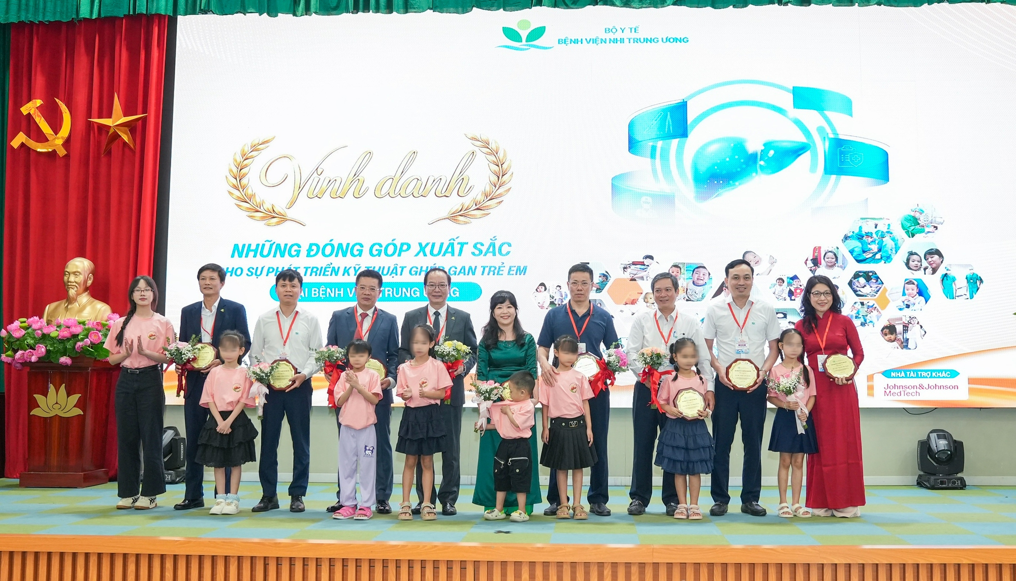 100 ca ghép gan thành công: Thêm hy vọng cho trẻ mắc bệnh hiểm nghèo - Ảnh 1.