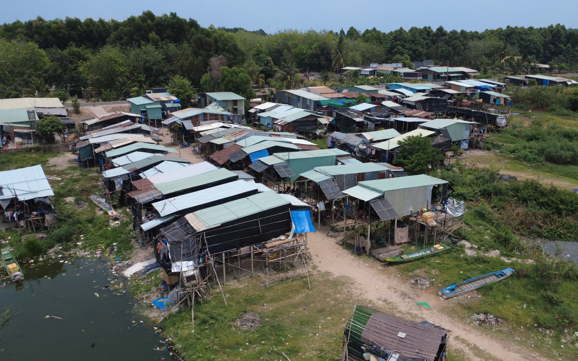 Tài khoản ngân hàng nhảy thêm 206 triệu đồng , người đàn ông đến Công an ngay lập tức - Ảnh 2. Tài khoản ngân hàng nhảy thêm 206 triệu đồng , người đàn ông đến Công an ngay lập tức - Ảnh 2.