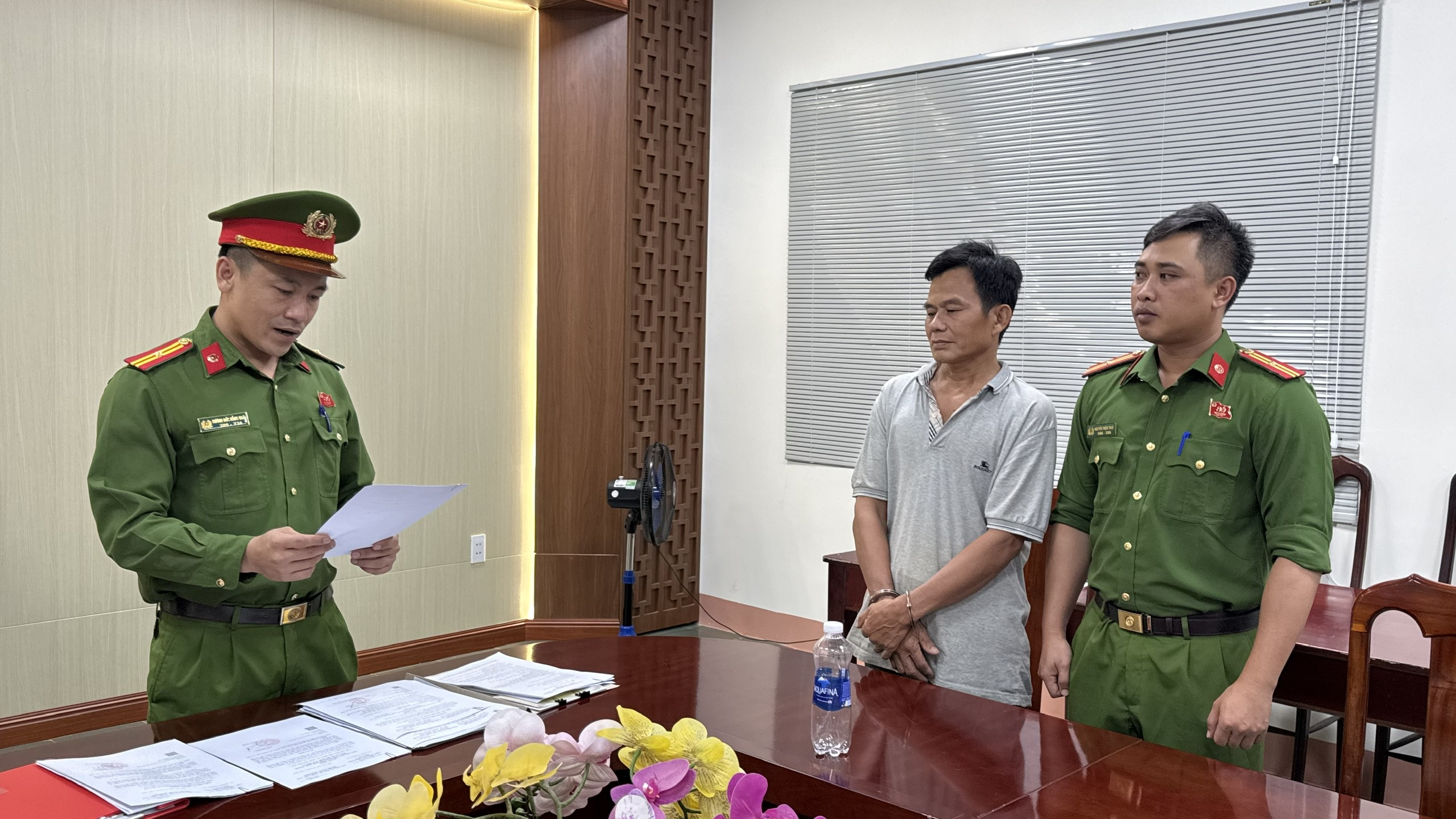 Tài xế lấn làn gây tai nạn nghiêm trọng khiến 2 người tử vong tại Đắk Lắk - Ảnh 1.