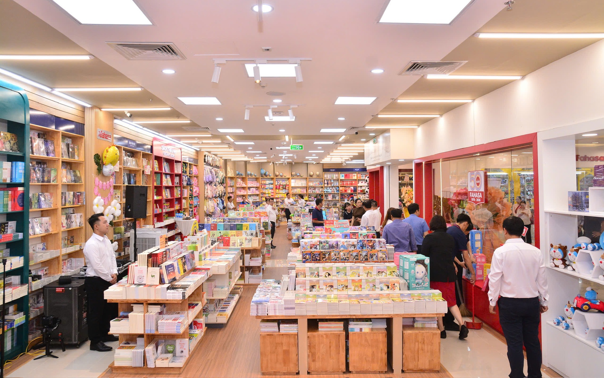 Nhiều hoạt động phát triển văn hóa đọc cho thiếu nhi dịp Quốc tế Thiếu nhi 1-6 - Ảnh 4.