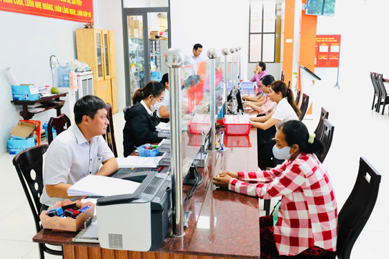 X&acirc;y dựng đội ngũ c&aacute;n bộ cơ sở ngang tầm nhiệm vụ - Ảnh 1.