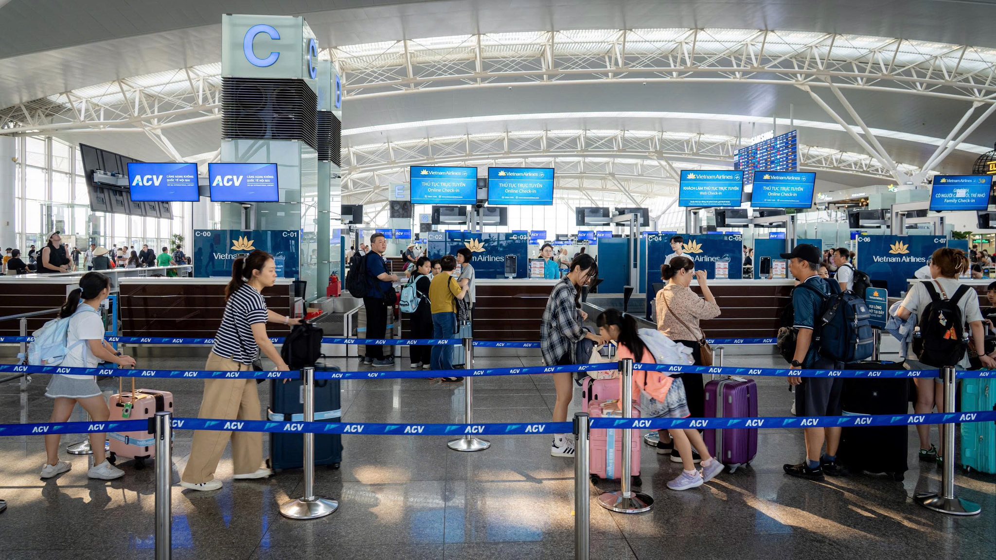 Nội B&agrave;i đ&oacute;n lượng kh&aacute;ch kỷ lục ng&agrave;y cuối kỳ nghỉ lễ 30-4, 1-5 - Ảnh 3.