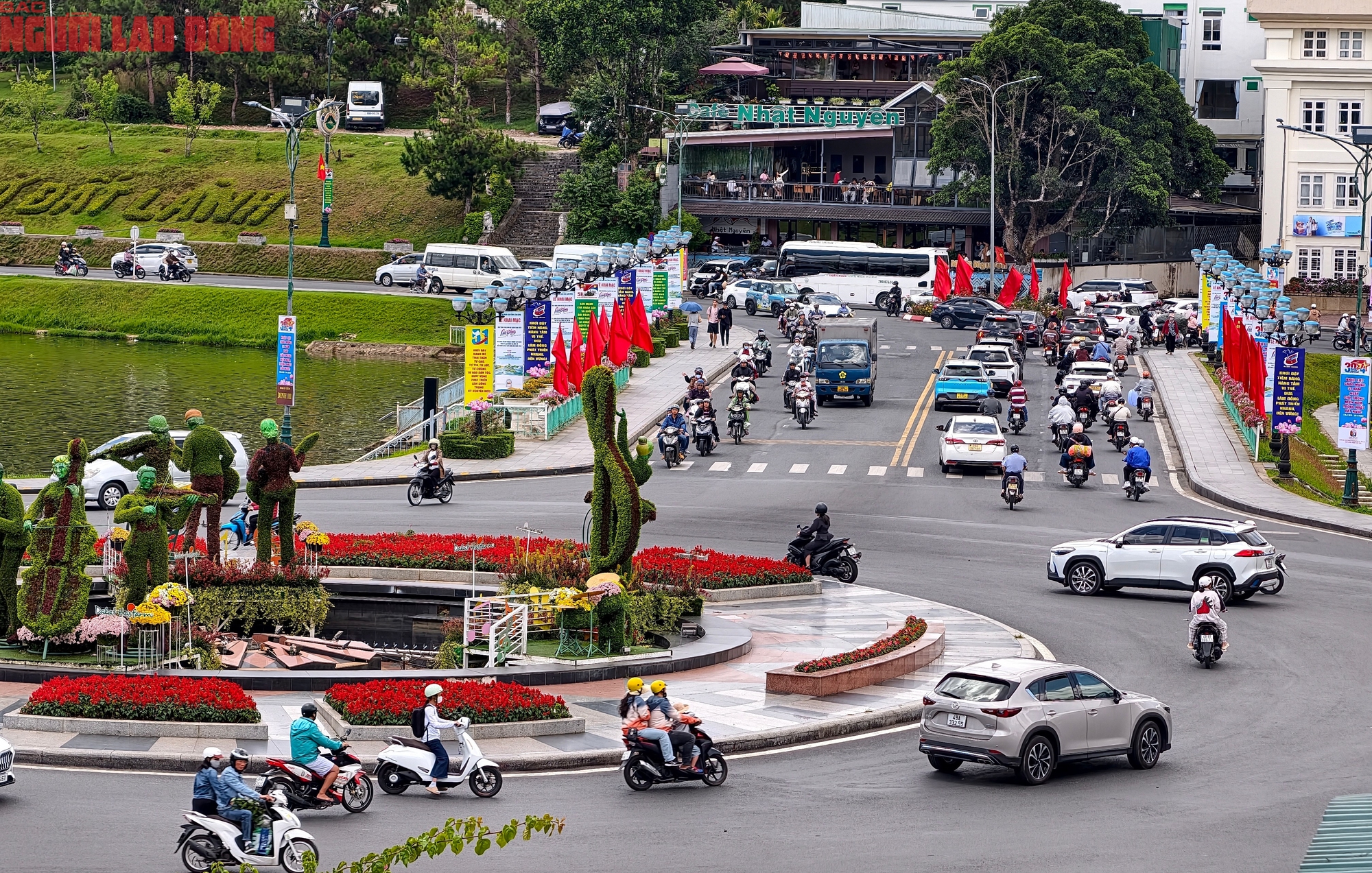 Du kh&aacute;ch thong thả rời Đ&agrave; Lạt sau k&igrave; nghỉ Lễ 30-4 v&agrave; 1-5 - Ảnh 4.
