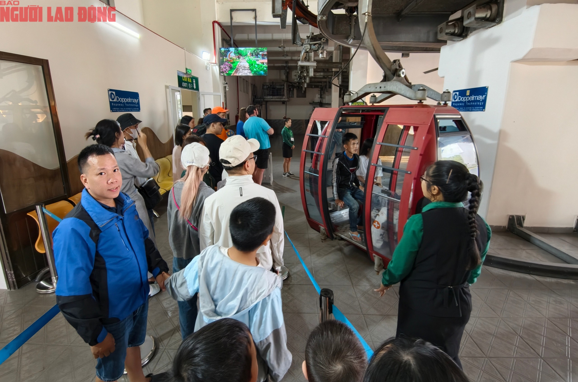 Du kh&aacute;ch thong thả rời Đ&agrave; Lạt sau k&igrave; nghỉ Lễ 30-4 v&agrave; 1-5 - Ảnh 7.