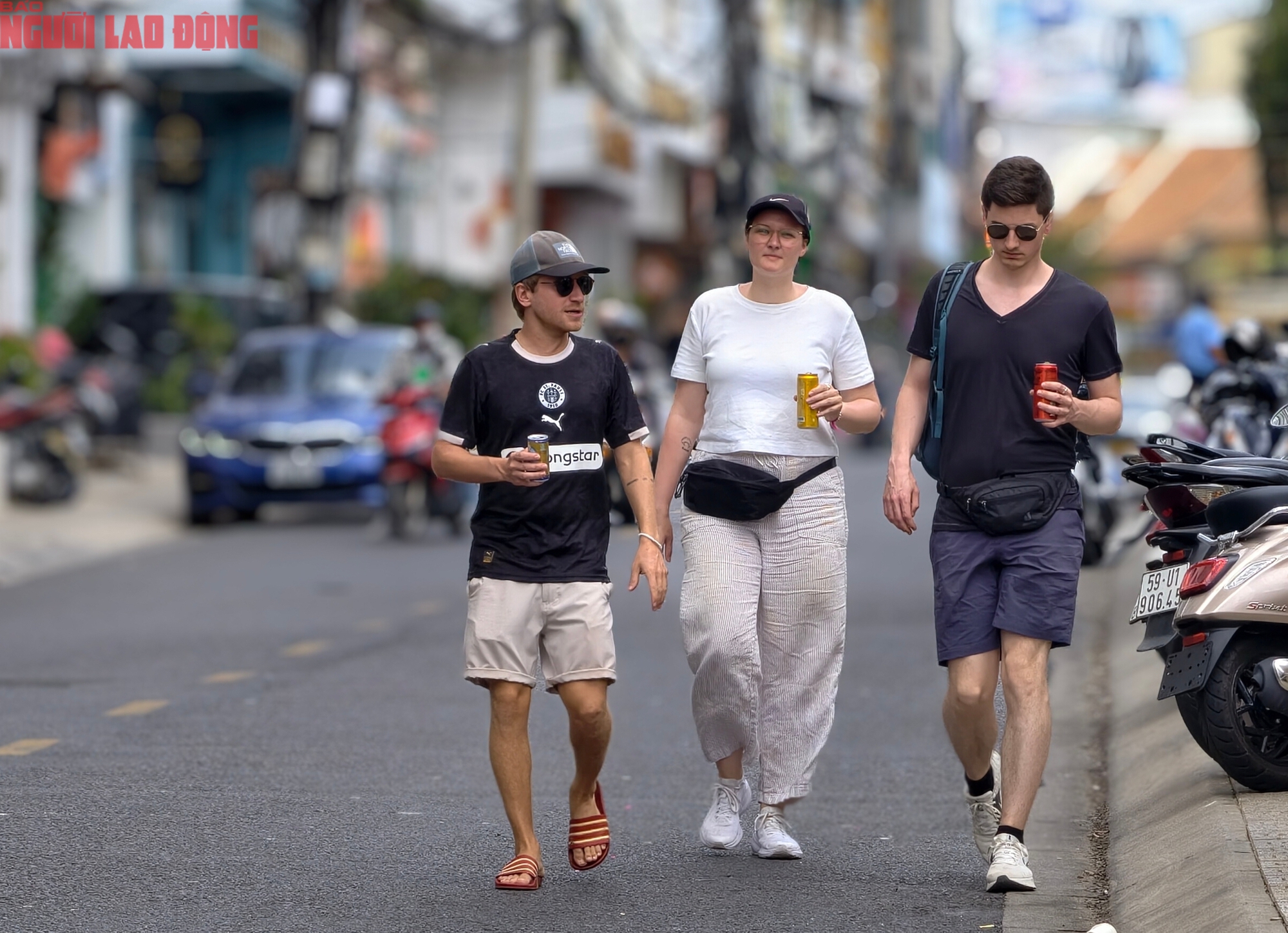 Du kh&aacute;ch thong thả rời Đ&agrave; Lạt sau k&igrave; nghỉ Lễ 30-4 v&agrave; 1-5 - Ảnh 13.