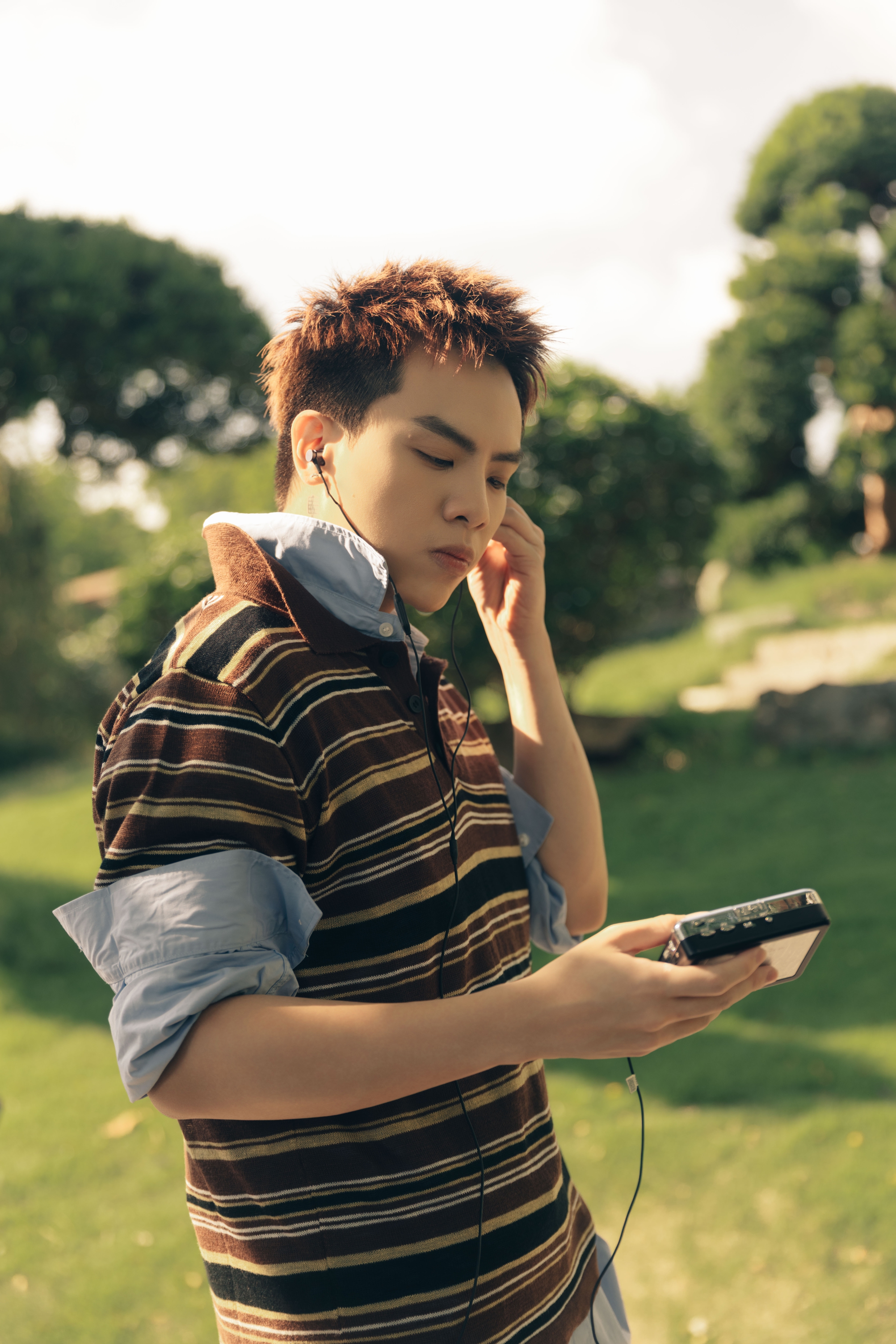 Hứa Kim Tuyền nhìn lại gần một thập kỷ tạo dấu ấn với loạt hit triệu view - Ảnh 1.