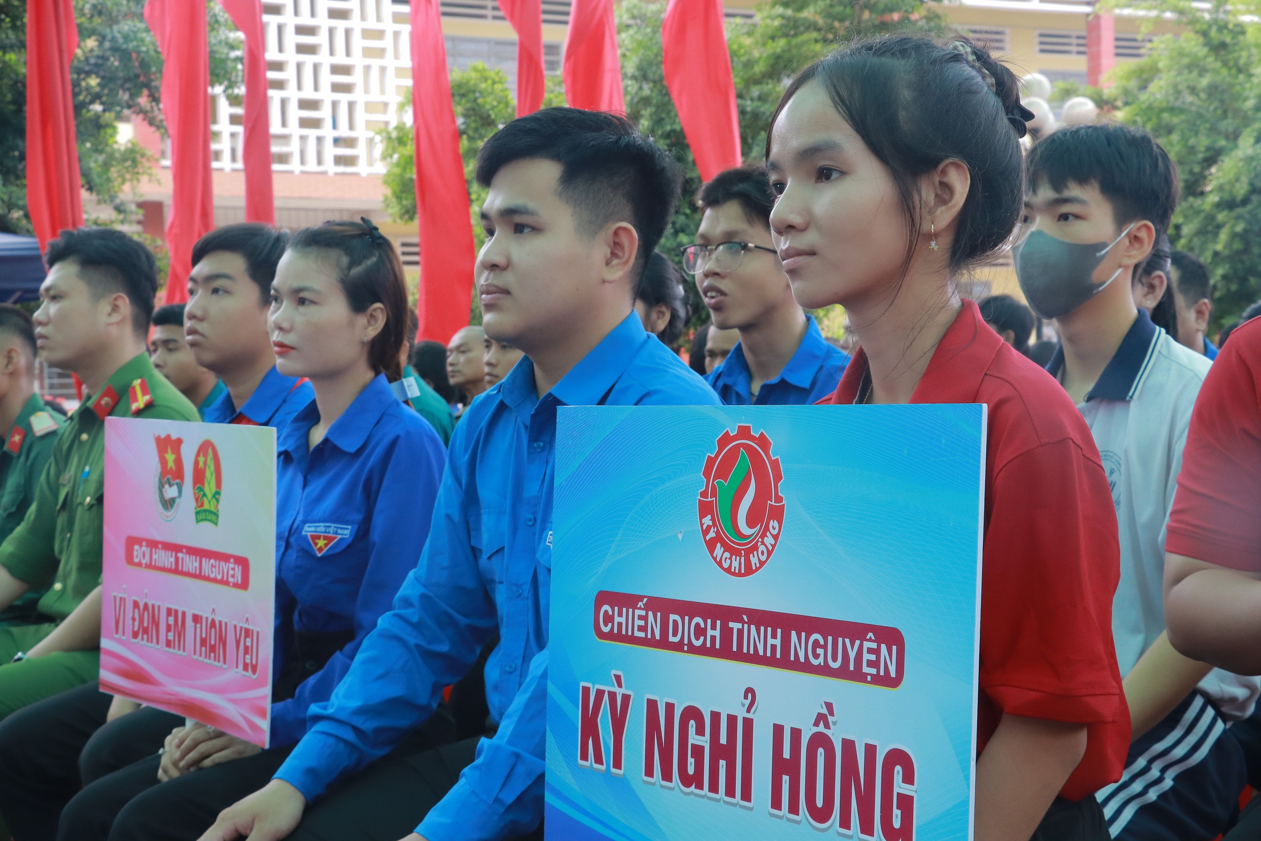 Tây Ninh ra quân Chiến dịch Thanh niên tình nguyện hè với nguồn lực hơn 6 tỉ đồng - Ảnh 3.