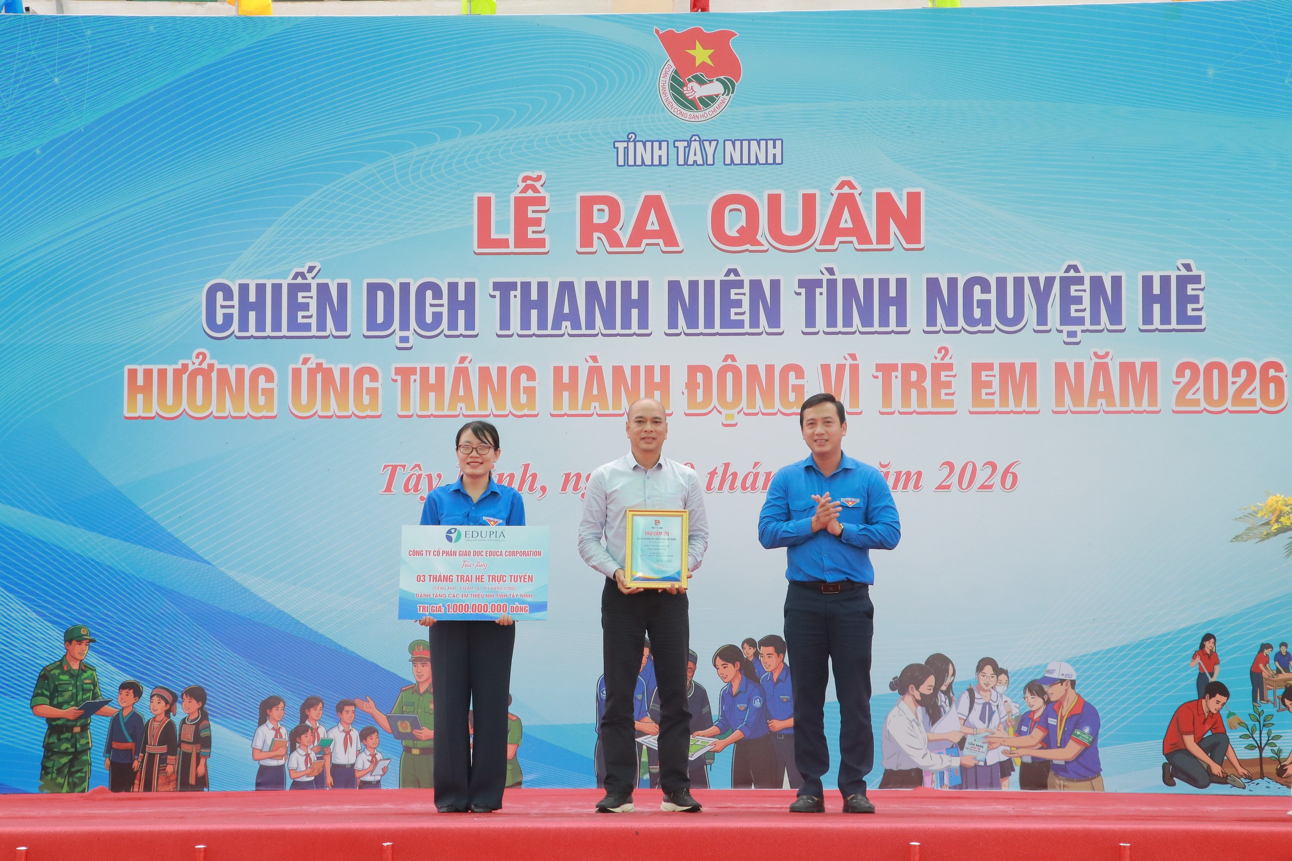 Tây Ninh ra quân Chiến dịch Thanh niên tình nguyện hè với nguồn lực hơn 6 tỉ đồng - Ảnh 8.