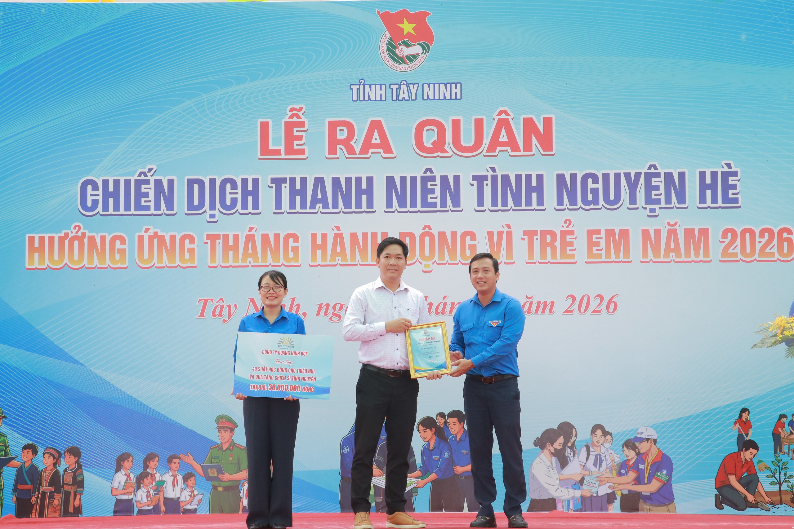 Tây Ninh ra quân Chiến dịch Thanh niên tình nguyện hè với nguồn lực hơn 6 tỉ đồng - Ảnh 10.