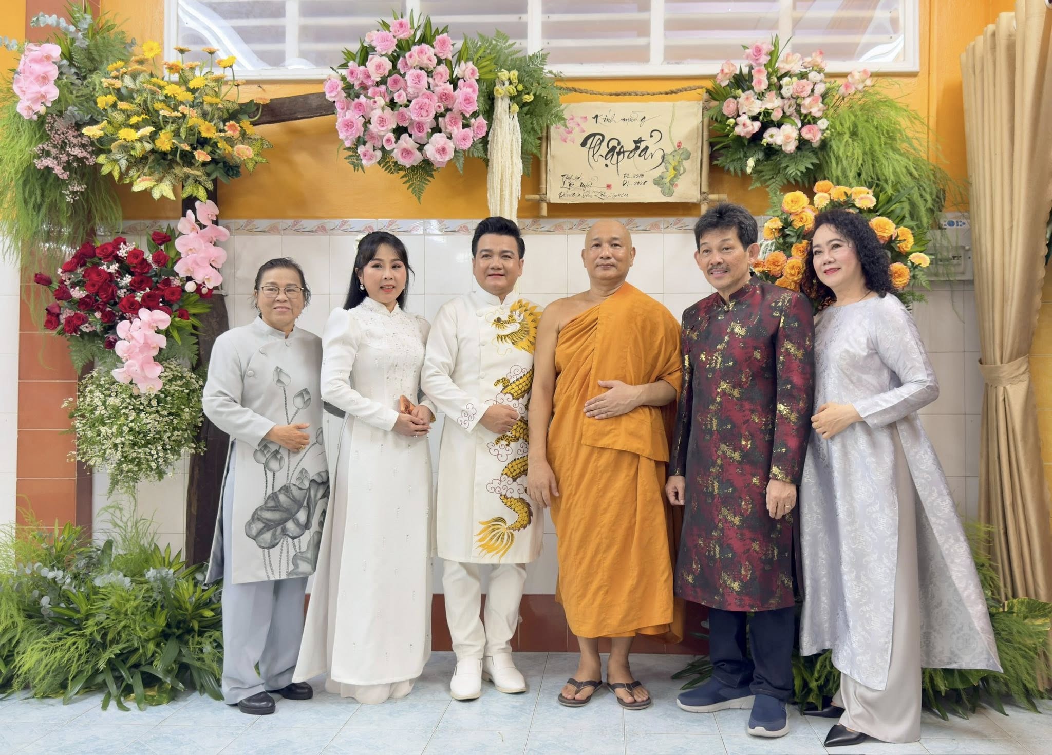 NSƯT nhạc sĩ Võ Thanh Liêm, Minh Ngọc, Ánh Ngọc - 21 năm thắp sáng mùa Phật đản bằng tiếng hát - Ảnh 8.