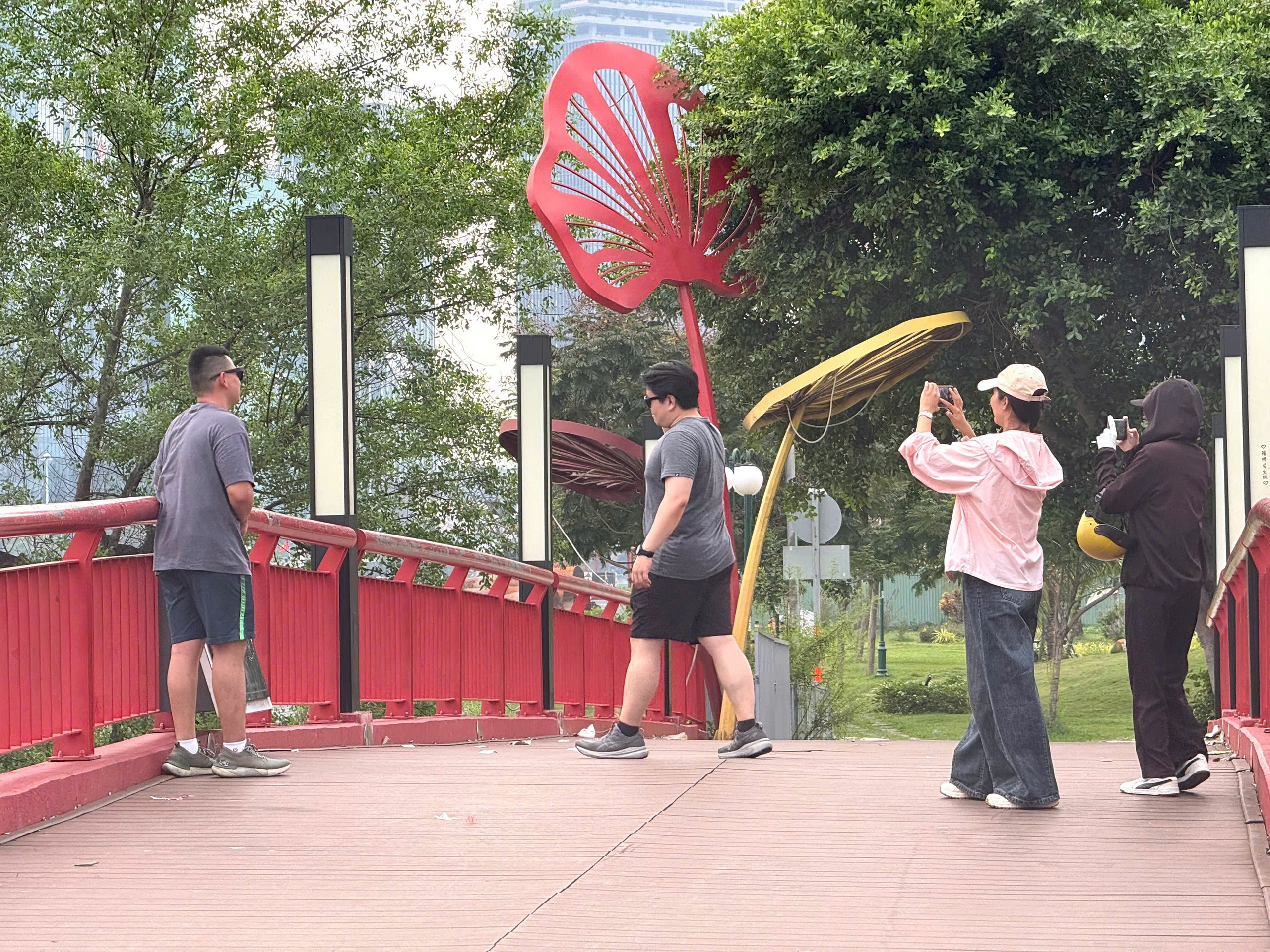 TP HCM ấm áp, thân thương: Sức sống mới trên bán đảo Thủ Thiêm - Ảnh 1.