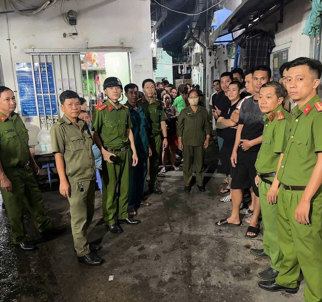 Kiểm tra ma túy Dĩ An phát hiện 2 người dương tính tại phường đông dân TPHCM - Ảnh 1. Kiểm tra ma túy Dĩ An phát hiện 2 người dương tính tại phường đông dân TPHCM - Ảnh 1.