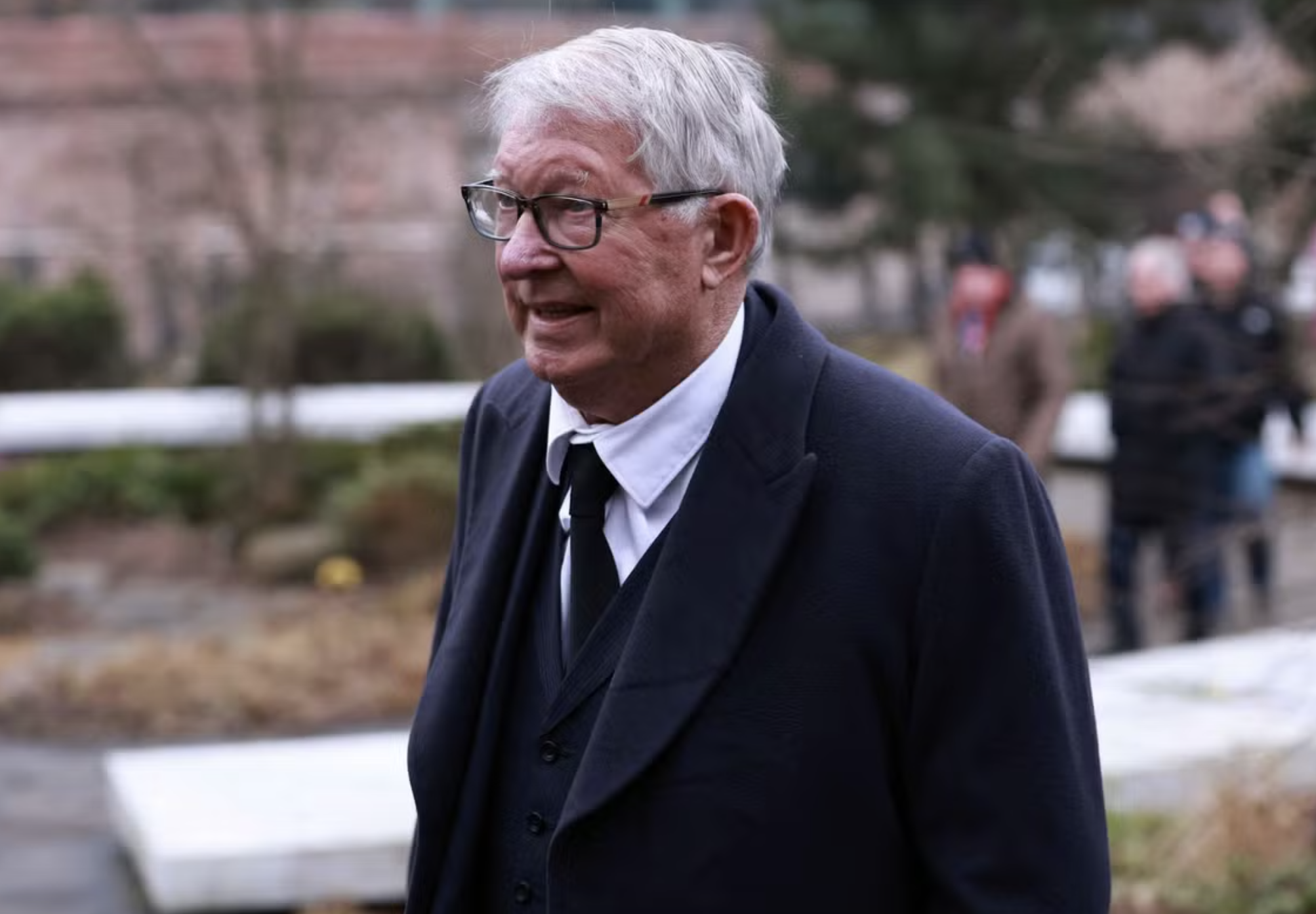 Sir Alex Ferguson nhập viện trước đại chiến Man United – Liverpool