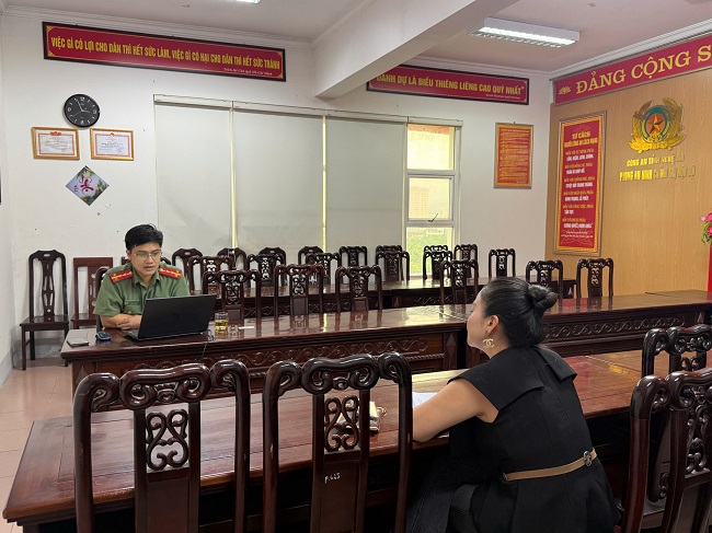 Người phụ nữ đăng thông tin lệch chuẩn liên quan đến Quảng trường Hồ Chí Minh - Ảnh 1.