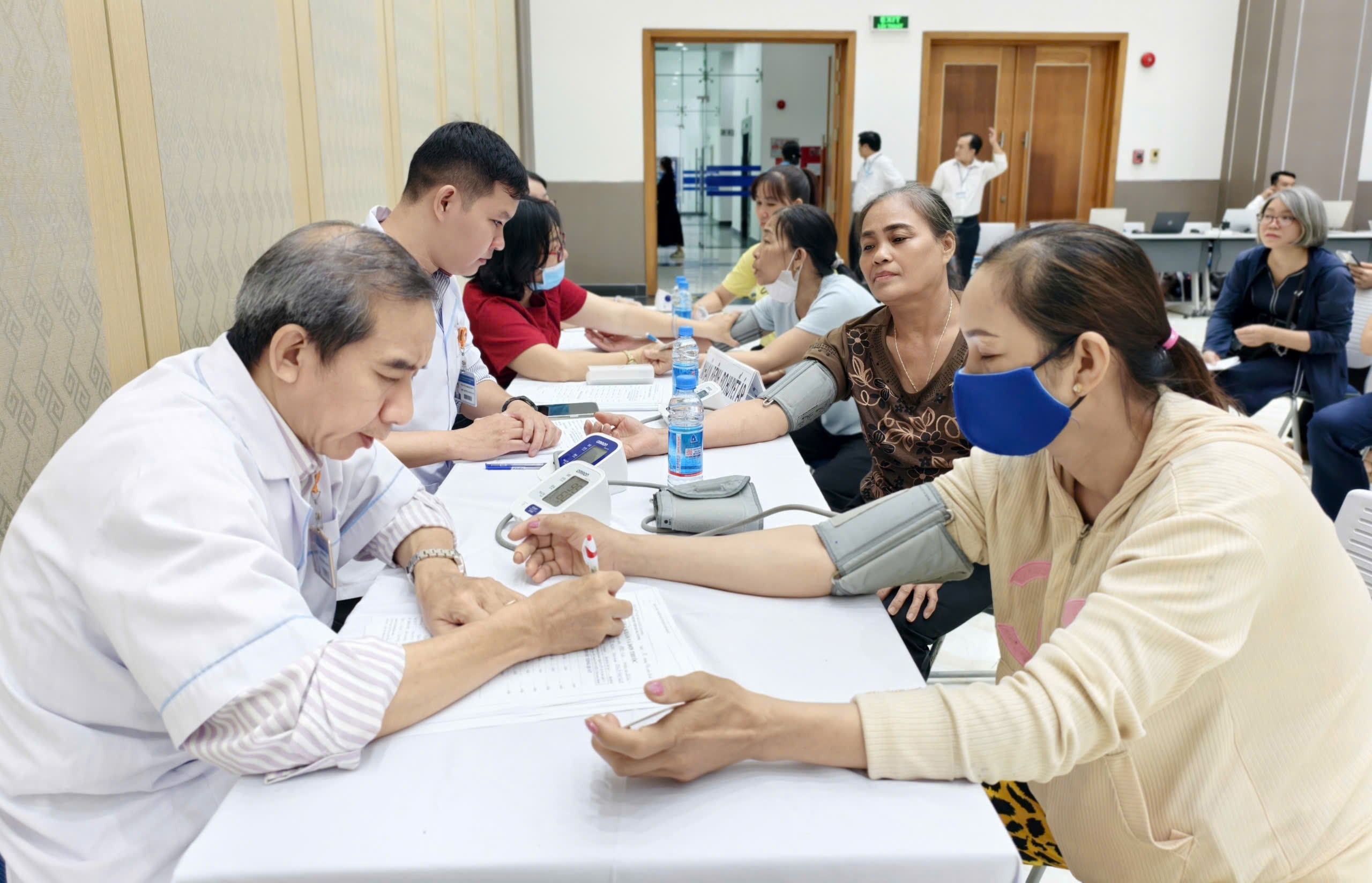 Lấy sự thụ hưởng của công nhân - lao động là trung tâm - Ảnh 3.