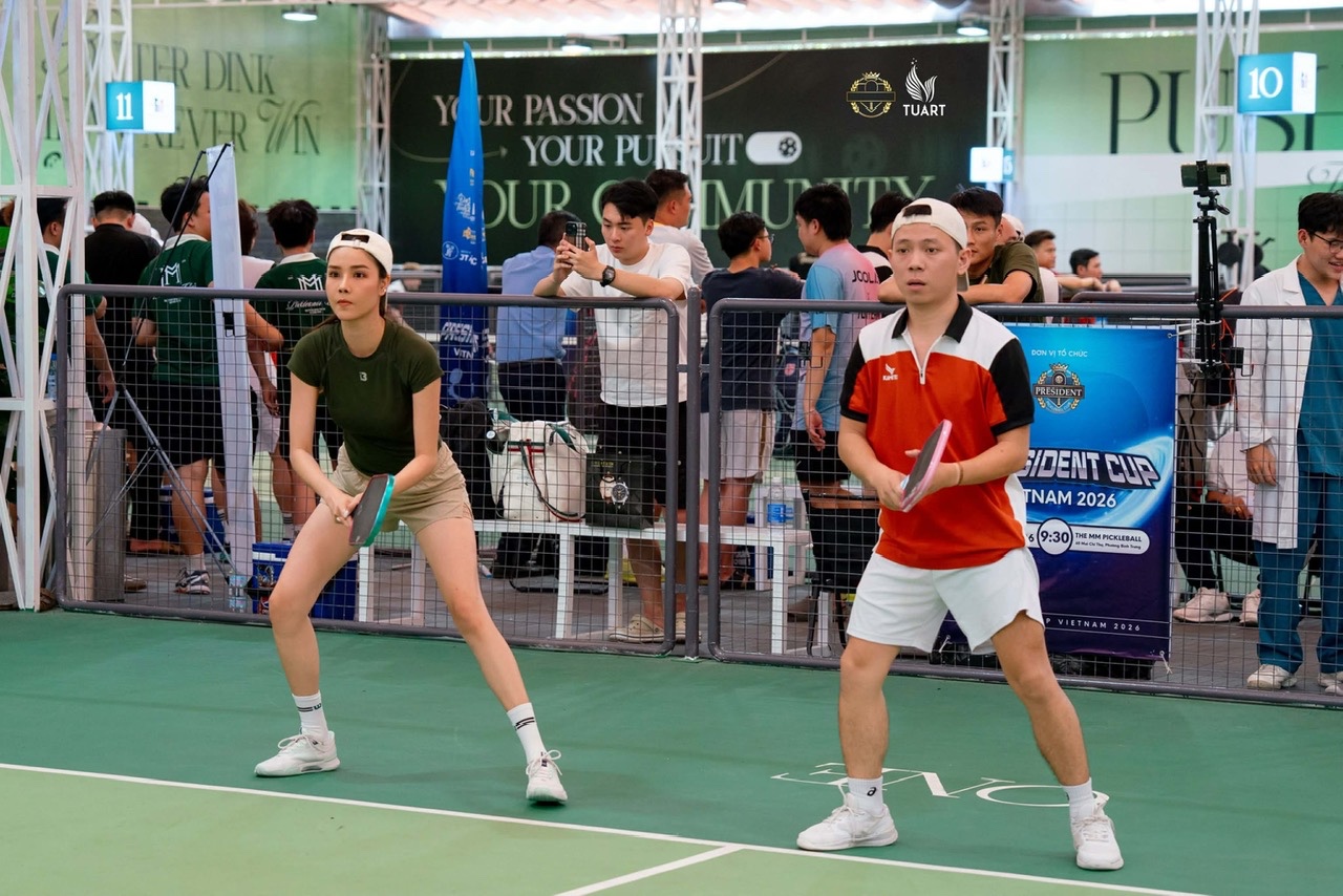 Siêu mẫu Kỳ Hân: 