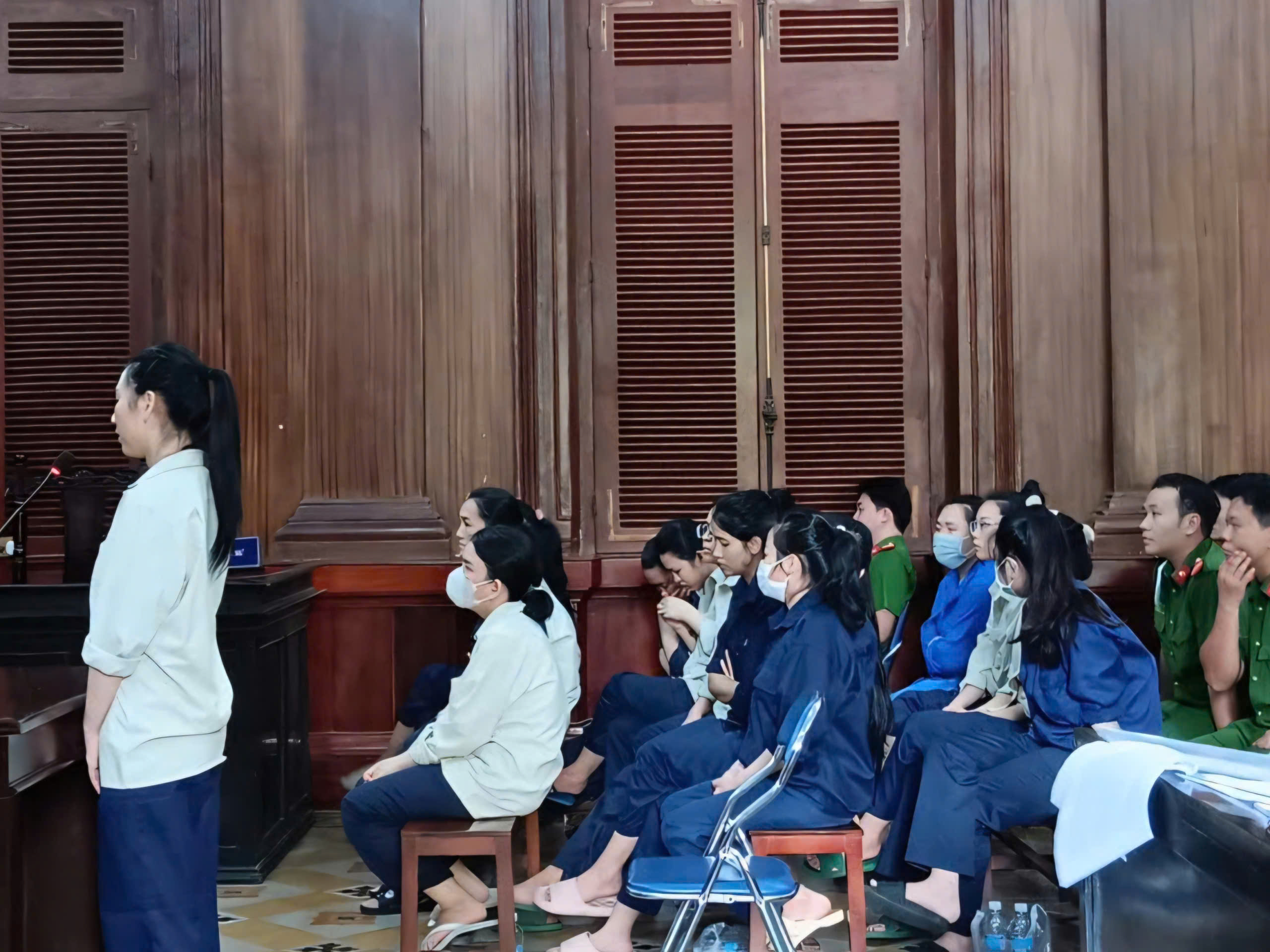 Thủ đoạn lập 