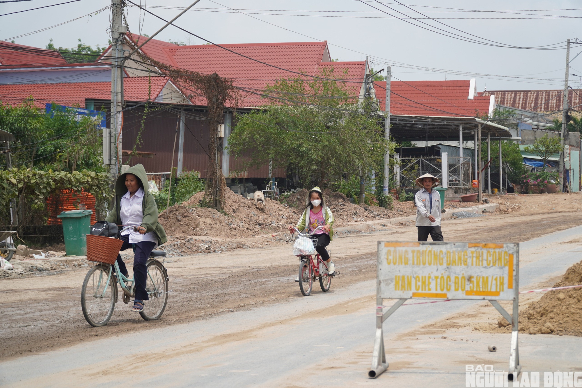 Đường tỉnh 789 TPHCM - T&acirc;y Ninh thi c&ocirc;ng gấp r&uacute;t , người d&acirc;n lo ngại bụi bặm - Ảnh 18.