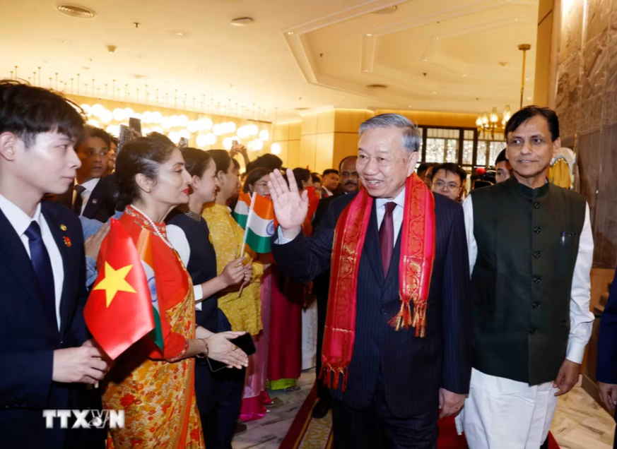 Tổng B&iacute; thư, Chủ tịch nước T&ocirc; L&acirc;m tới New Delhi, bắt đầu thăm cấp Nh&agrave; nước Cộng h&ograve;a Ấn Độ - Ảnh 4.