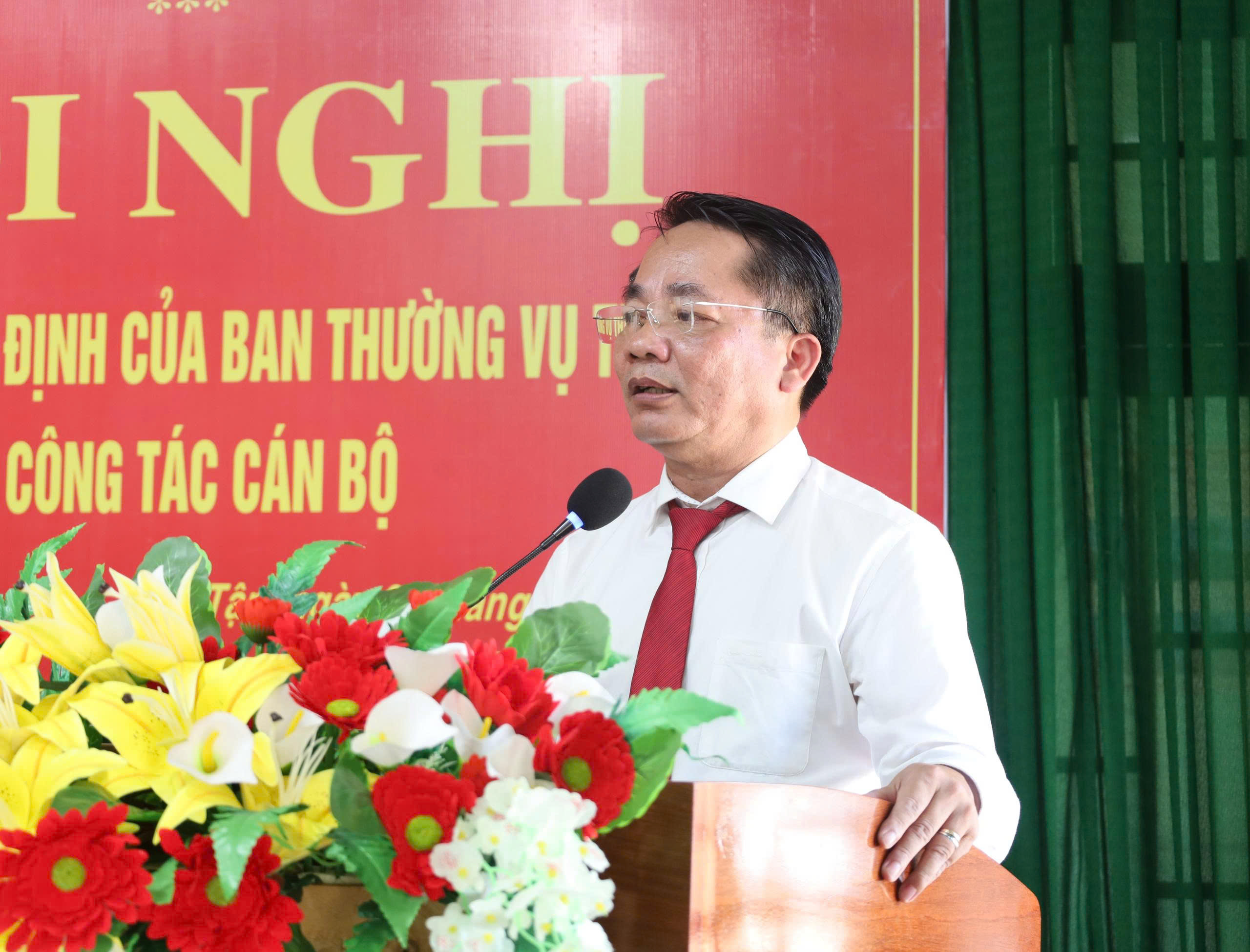 Đà Nẵng thay Bí thư và Chủ tịch xã Trà Tập cùng lúc năm 2026 - Ảnh 1.