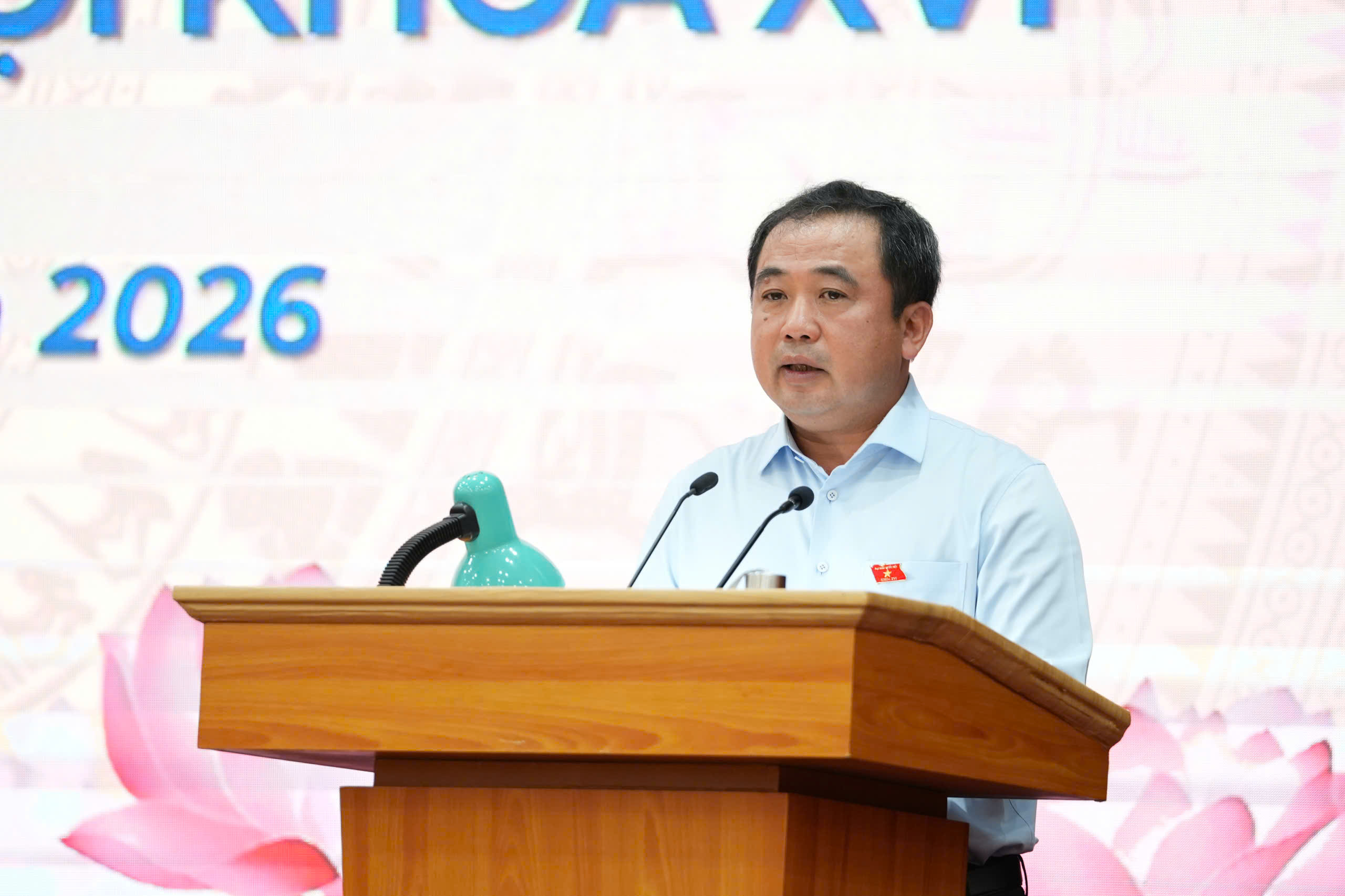 Bí thư thành ủy Hà Nội nêu rõ 5 điểm nghẽn cản trở sự phát triển của Thủ đô - Ảnh 1.