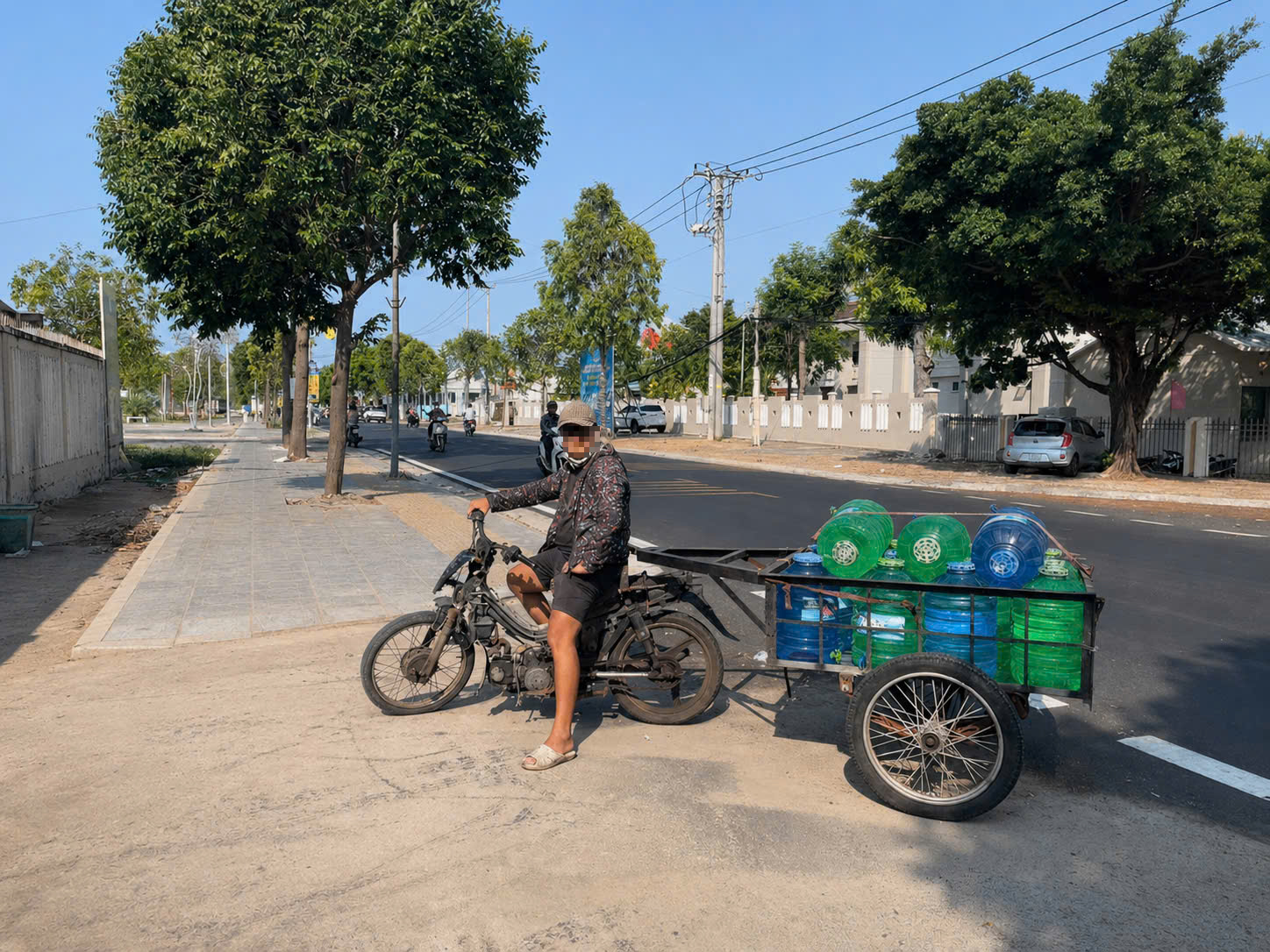 TPHCM: Đội CSGT Nam S&agrave;i G&ograve;n x&oacute;a "mối nguy di động" tr&ecirc;n đường - Ảnh 7.