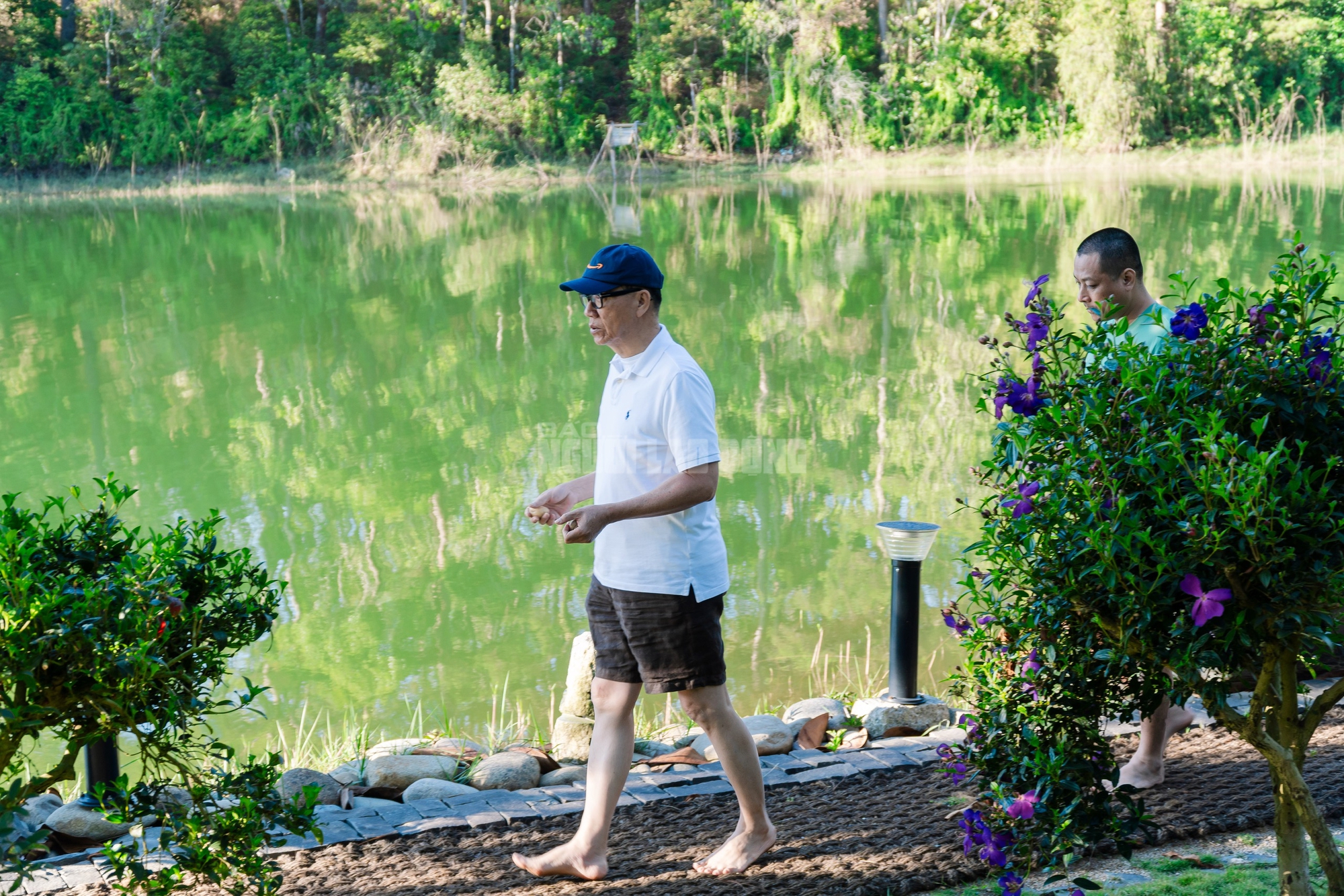 Thiền nắng, tắm trăng: Những liệu ph&aacute;p chữa l&agrave;nh kh&ocirc;ng nằm trong tủ thuốc - Ảnh 7.