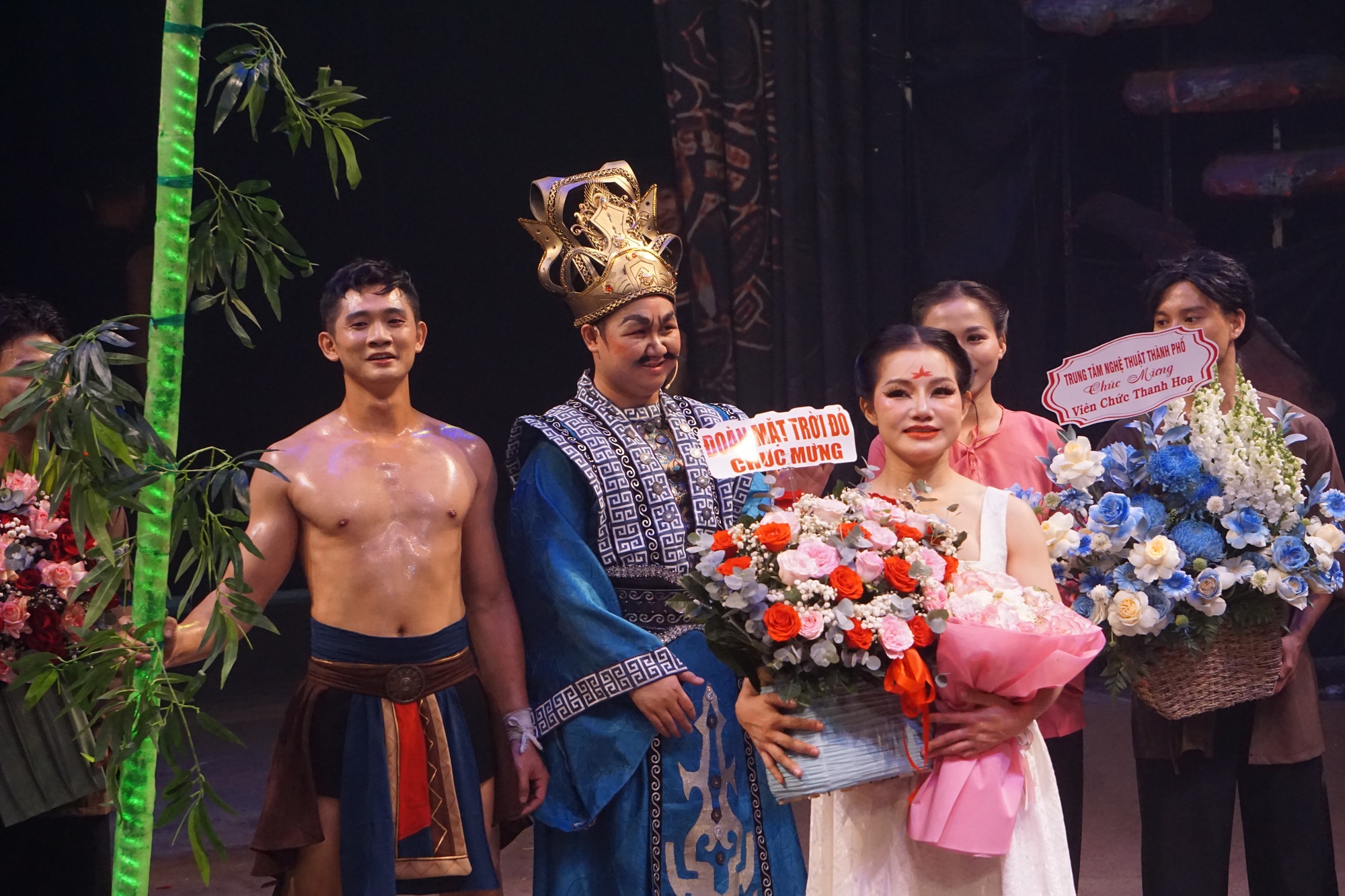 Nghệ sĩ xiếc Thanh Hoa vỡ òa hạnh phúc với 