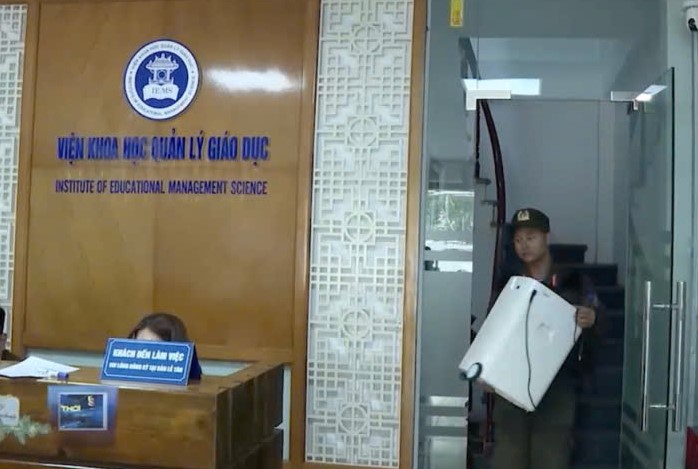 Đường dây lừa đảo cấp chứng chỉ tiếng Anh cho hàng chục nghìn người - Ảnh 2.