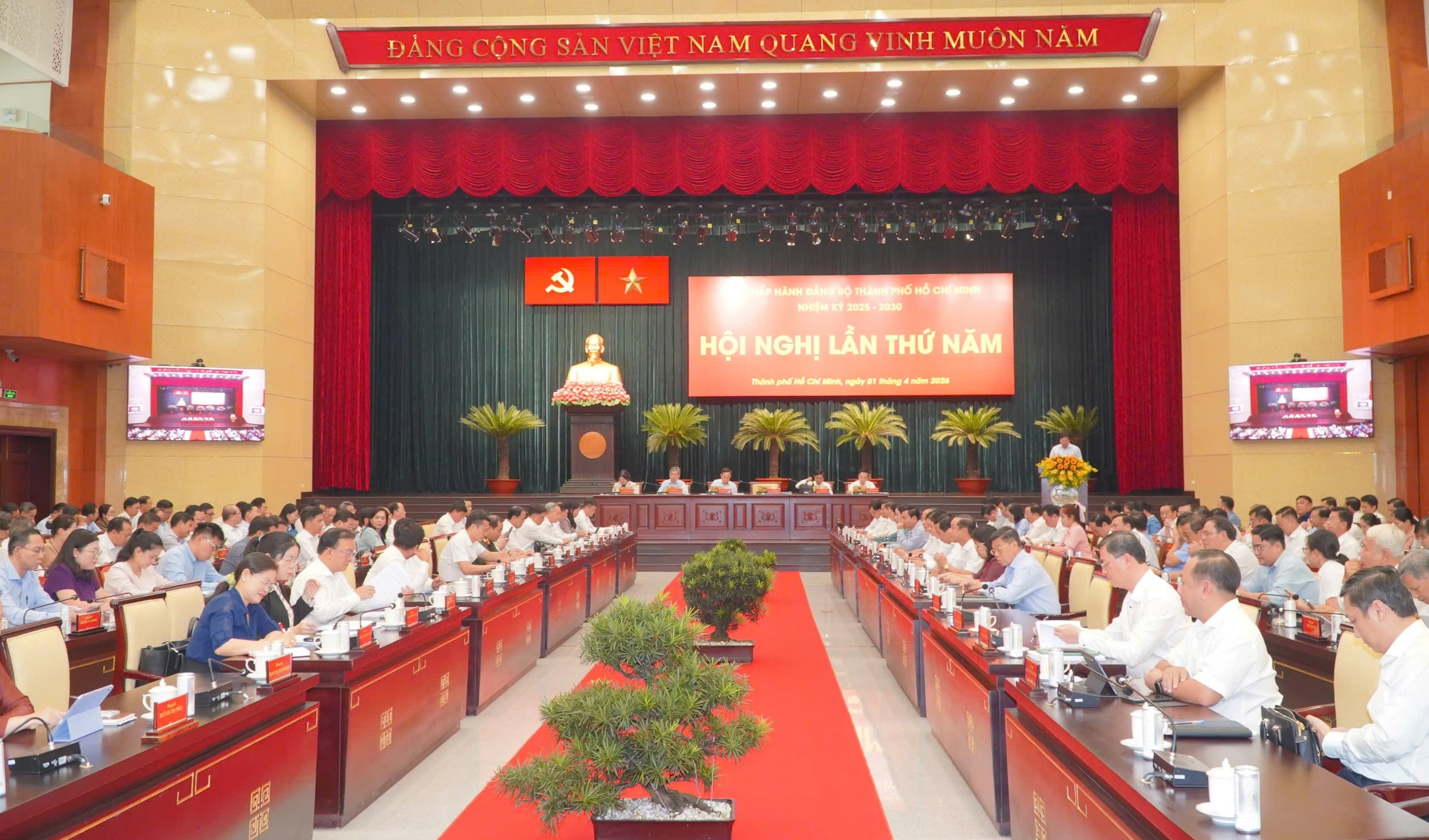 Ban Thường vụ Thành ủy TPHCM thống nhất thành lập 2 đảng bộ mới - Ảnh 1.