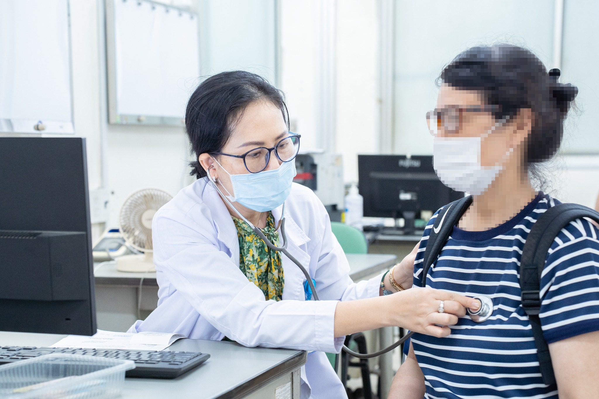 Bệnh viện lớn nhất phía Nam ghi nhận lượng bệnh nhân cao chưa từng thấy - Ảnh 3.