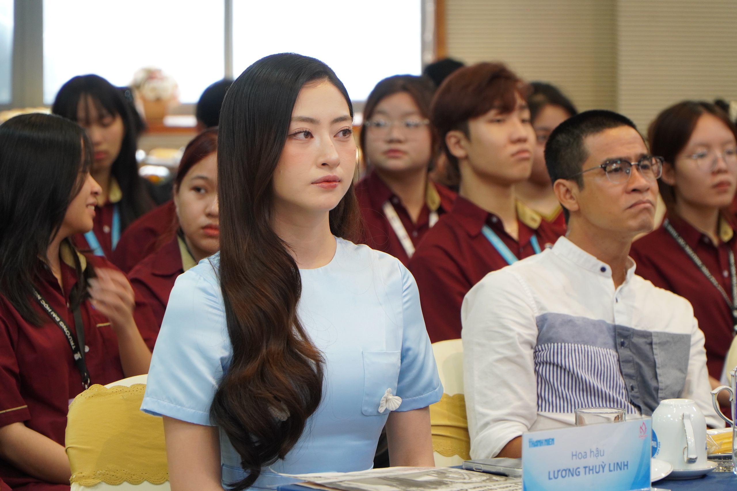 Hoa hậu Lương Thùy Linh làm giám khảo Cuộc thi Sống đẹp của báo Thanh Niên - Ảnh 11.