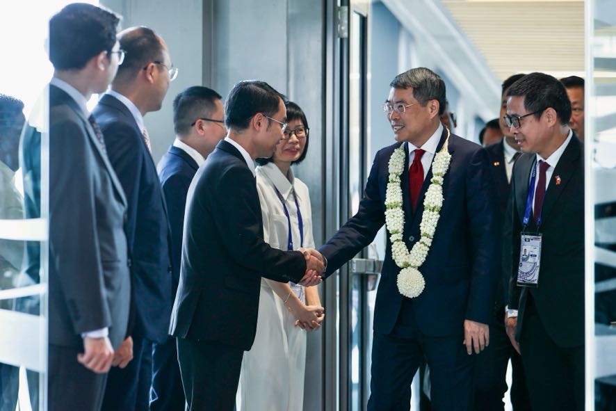 Thủ tướng L&ecirc; Minh Hưng đến Philippines dự Hội nghị Cấp cao ASEAN - Ảnh 2.