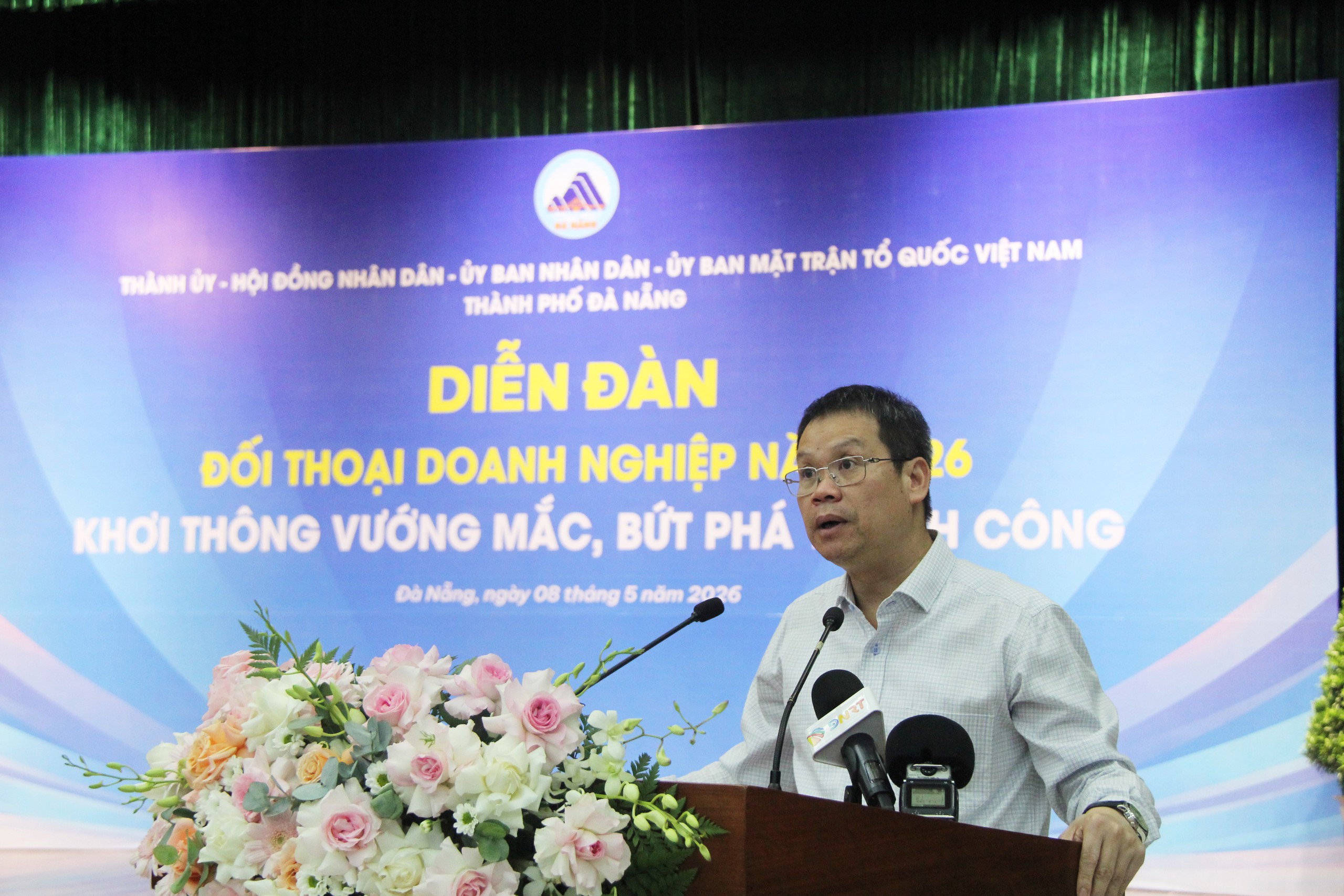 Chủ tịch Đà Nẵng cam kết hỗ trợ doanh nghiệp: Nói là làm , làm là có kết quả - Ảnh 1.