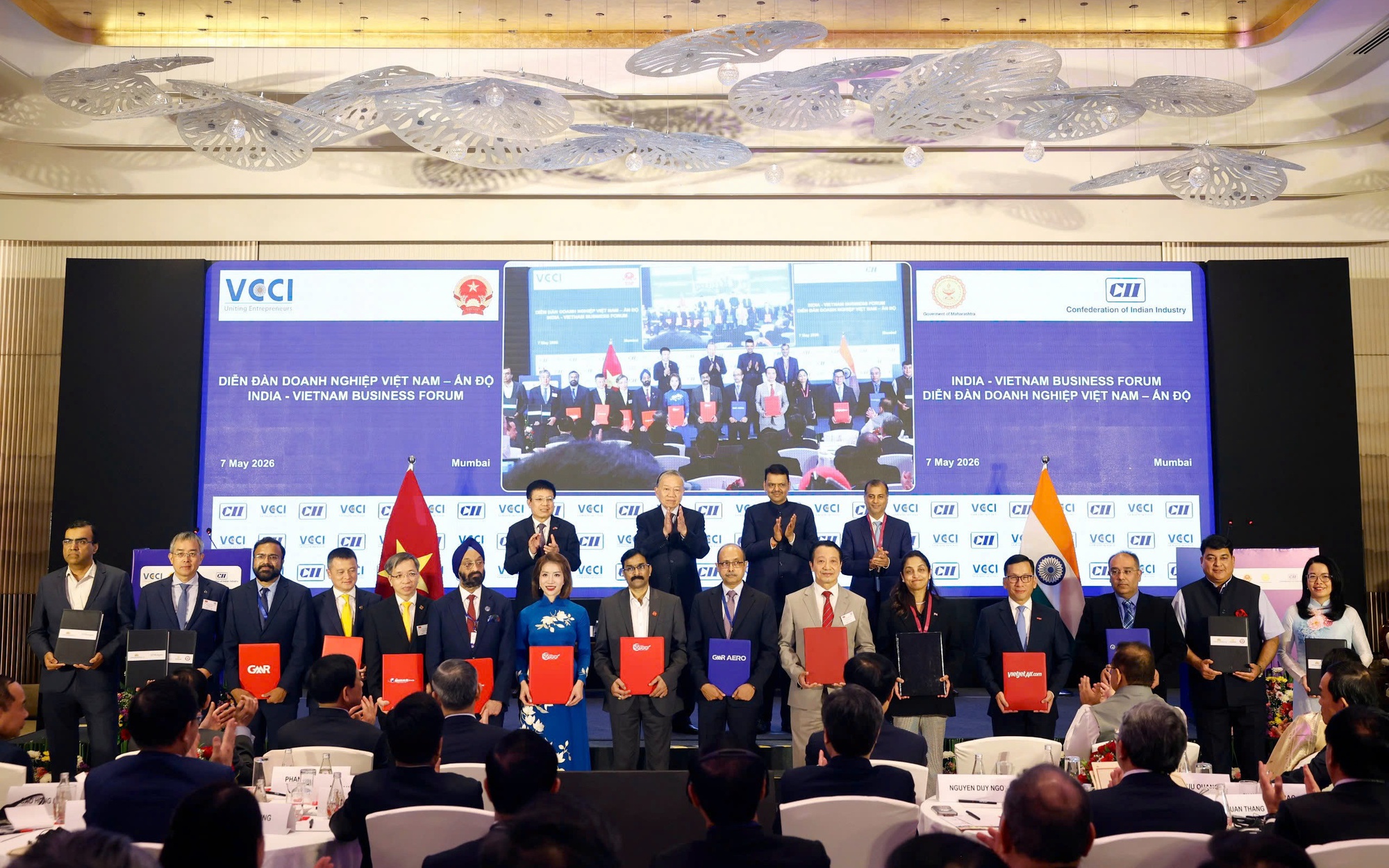 TPHCM thiết lập quan hệ hữu nghị v&agrave; hợp t&aacute;c với TP Mumbai - Ảnh 2.