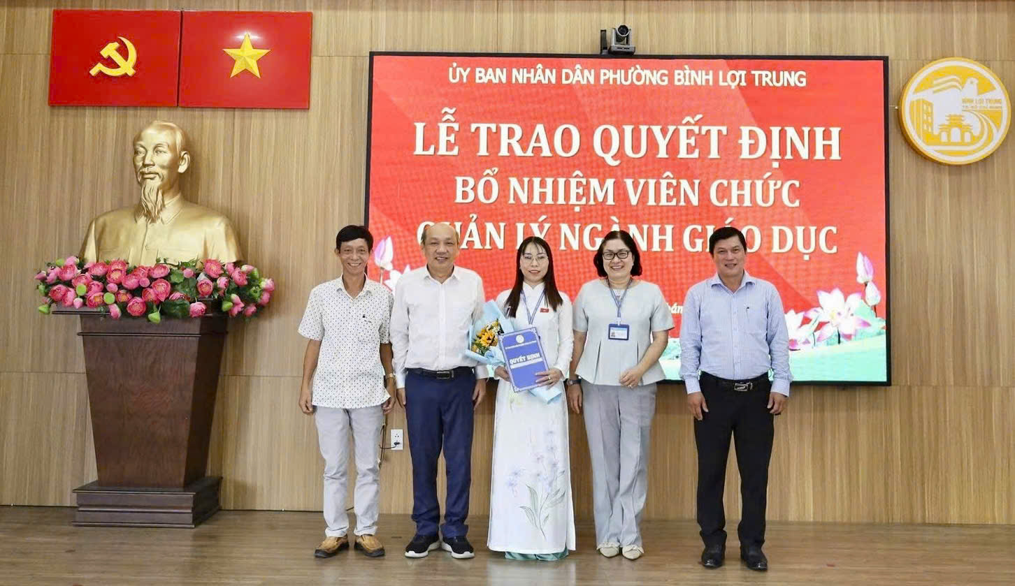 TPHCM: Phường Bình Lợi Trung bổ nhiệm hiệu trưởng các trường tiểu học - Ảnh 2.