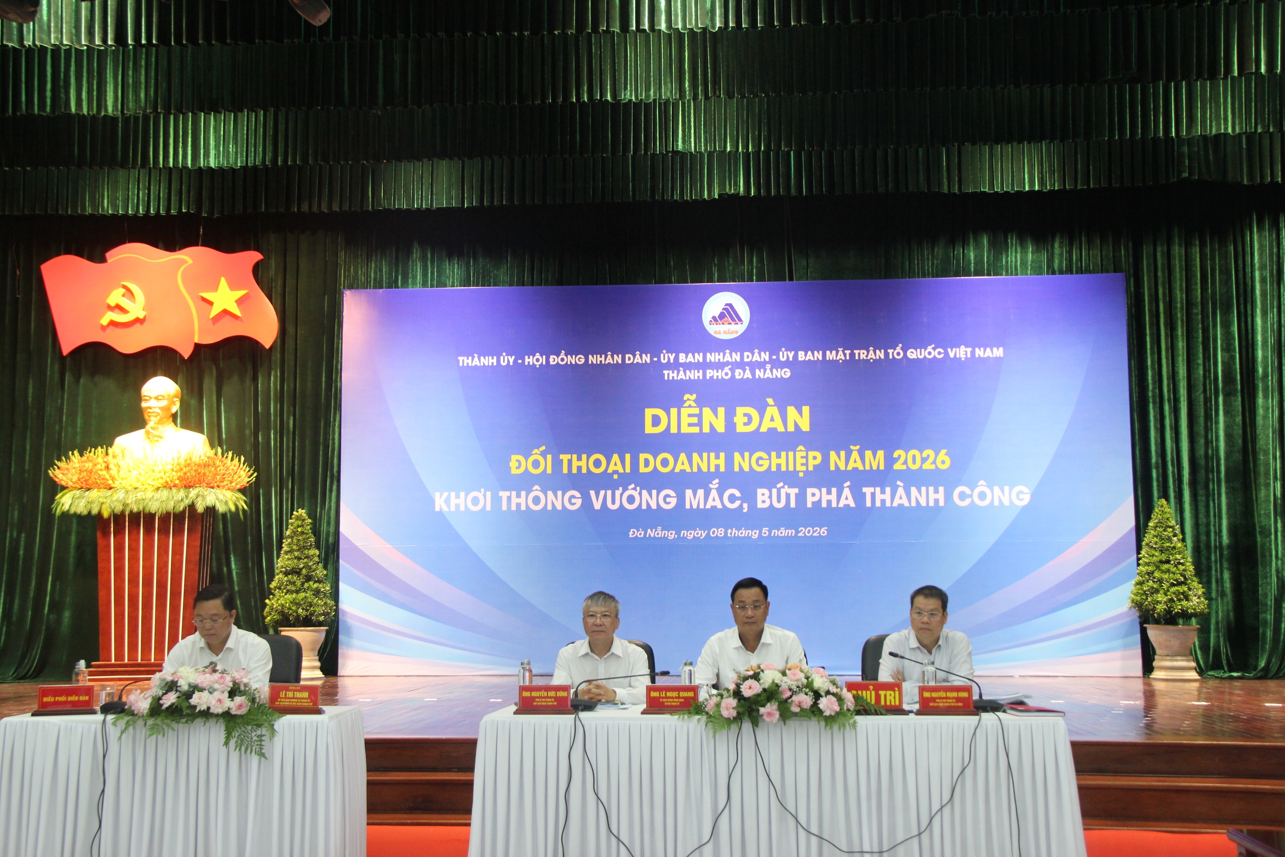 Chủ tịch Đà Nẵng cam kết hỗ trợ doanh nghiệp: Nói là làm , làm là có kết quả - Ảnh 2.