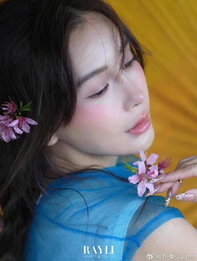 Angelababy khoe vẻ đẹp huyền ảo như tranh, như thơ - Ảnh 8.