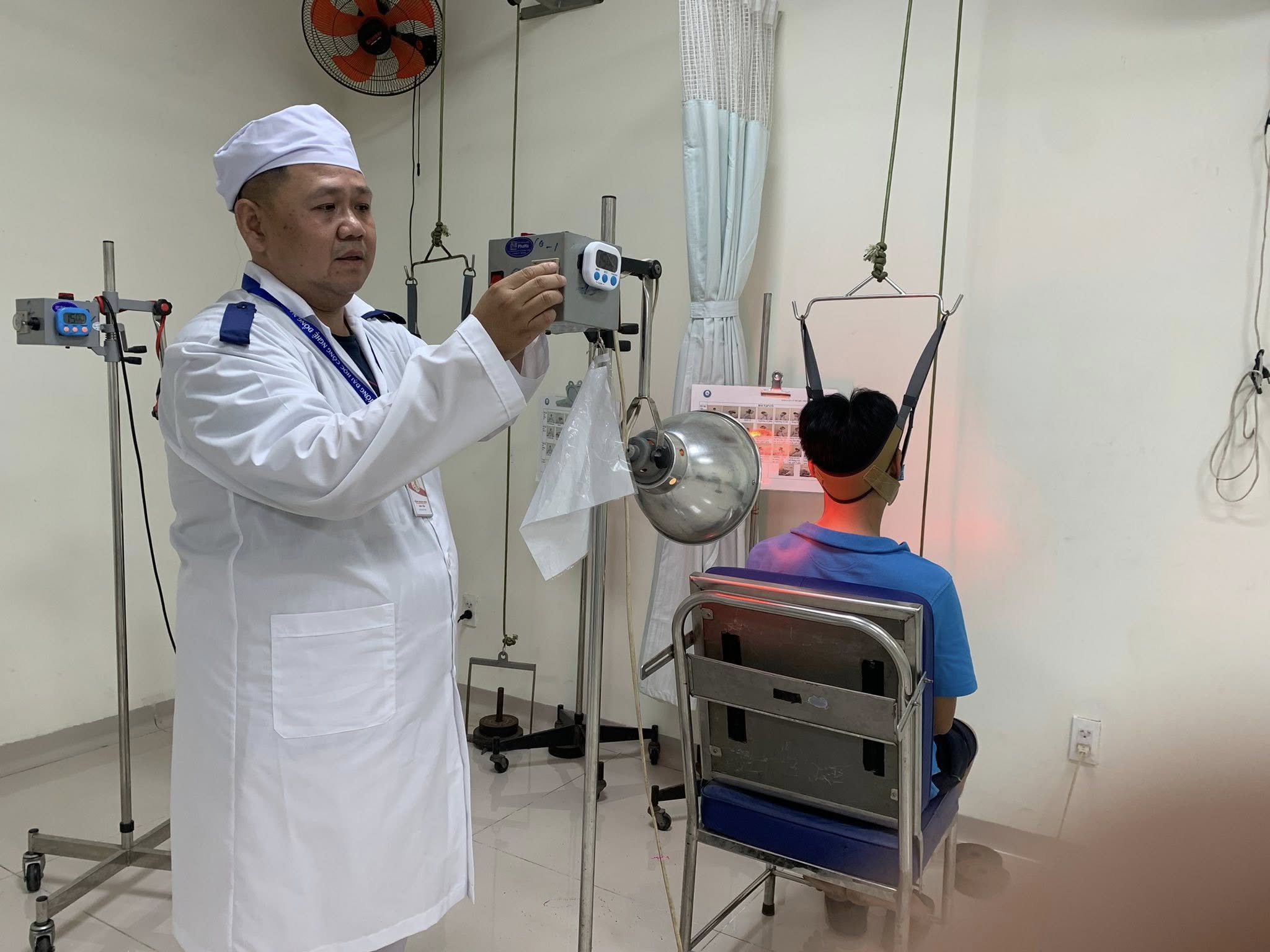 Diễn viên Minh Béo tốt nghiệp y sĩ, tiếp tục học lên bác sĩ, tiến sĩ - Ảnh 2.